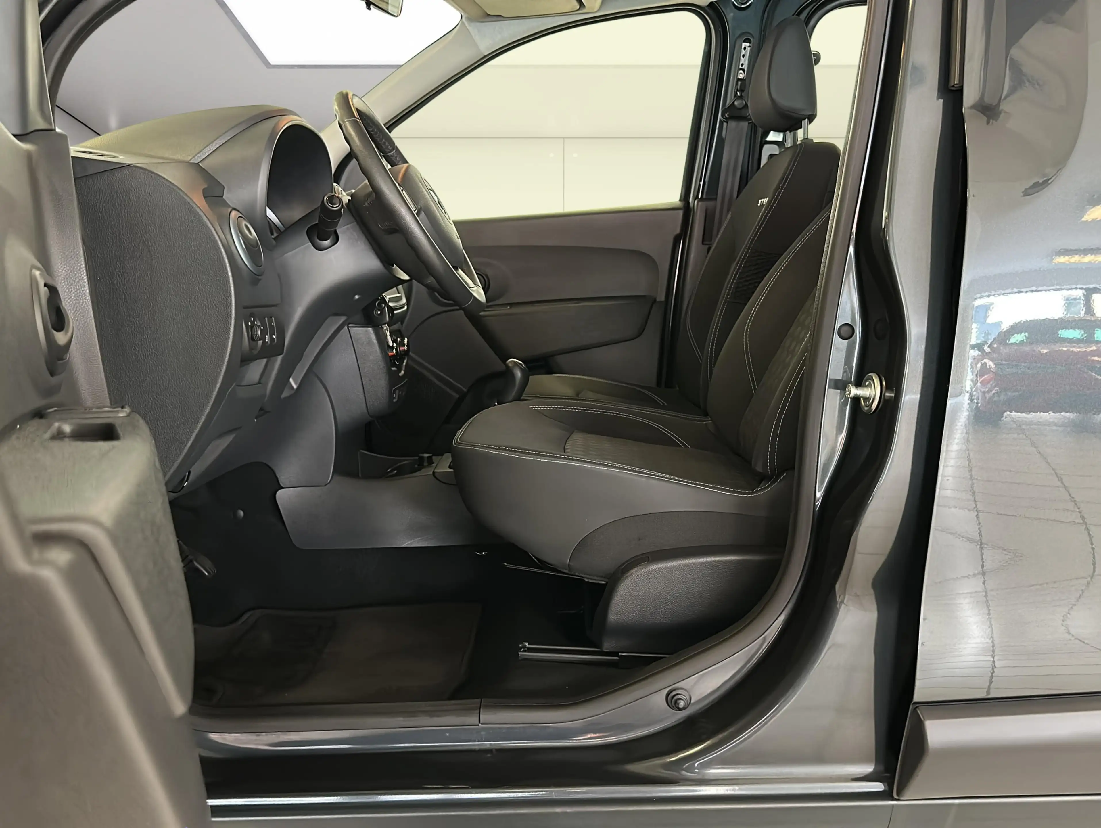 Dacia Dokker 1.2 Stepway TCe115|Klima|Navi|TüV NEU — photo 12
