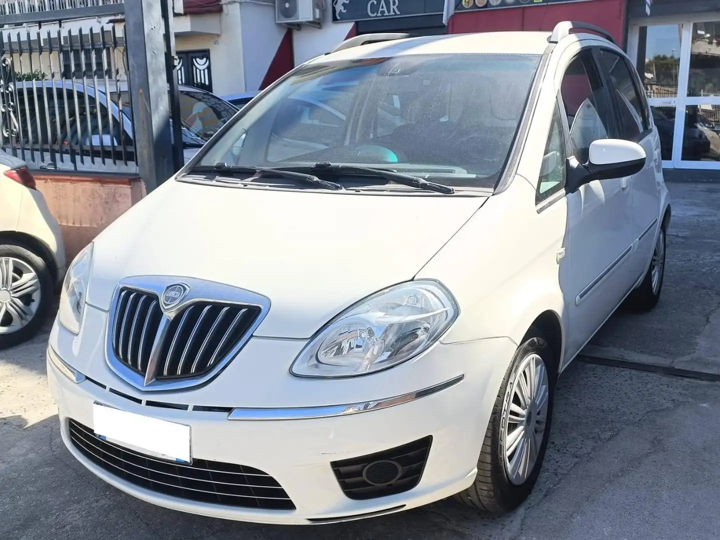 Lancia MUSA Musa 1.4 16v Oro Plus s Weiß - 1
