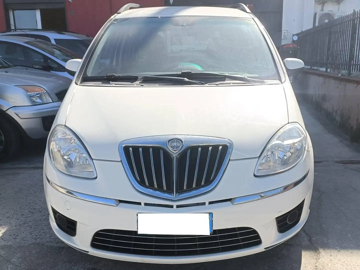 Lancia MUSA Musa 1.4 16v Oro Plus s Weiß - 2