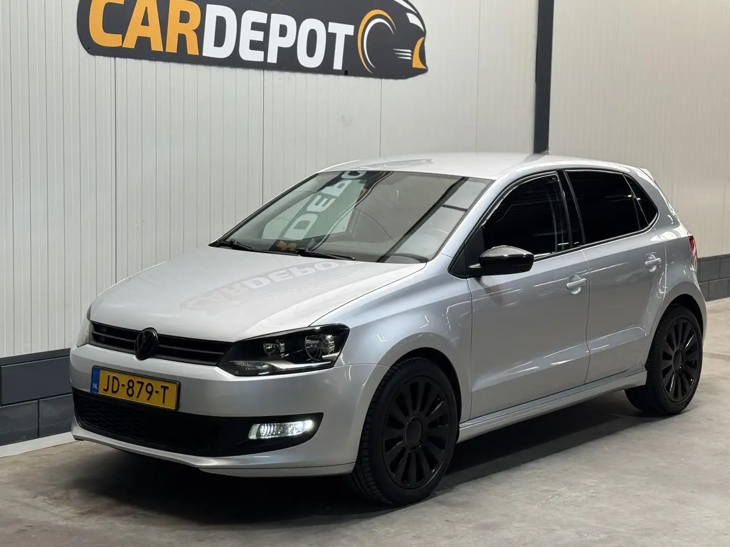 Volkswagen Polo 1.0 Bluemotion Edition Zeer netjes Automaat Airco Grijs - 1