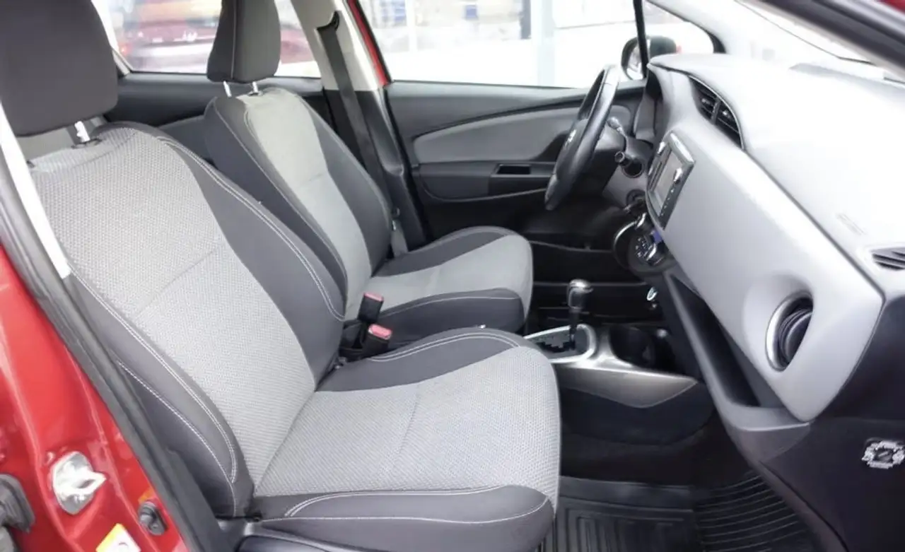 Toyota Yaris Yaris — photo 3