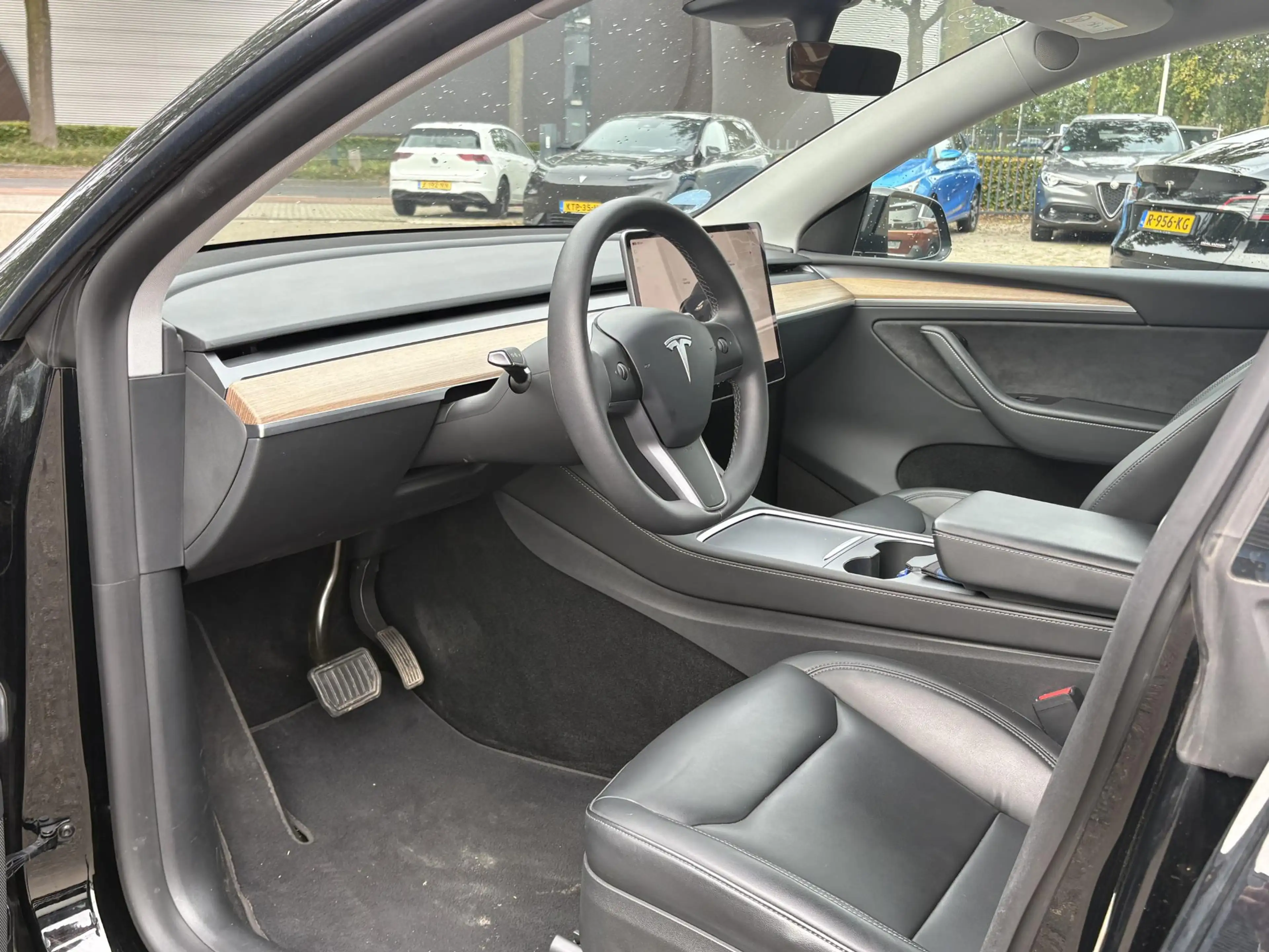 Tesla Model Y Long Range AWD 75 kWh VAN:40.900,- VOOR:37.440,- U — photo 17