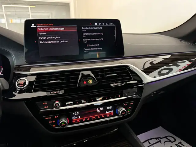 BMW 530 d xDrive M Sport RFK*SCHIEBED.*AHK*TOTW.*LASER*ACC Ansicht 26