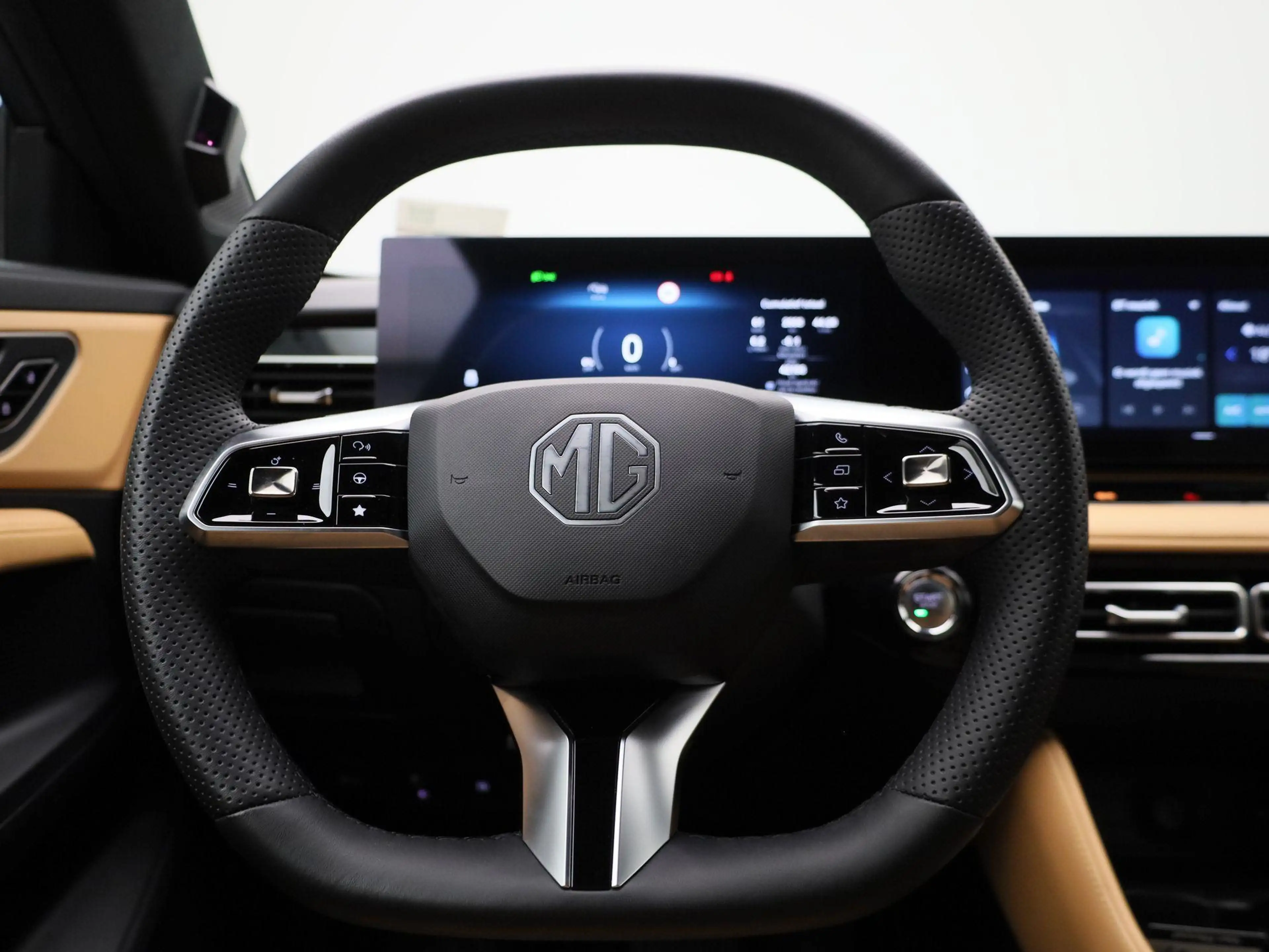 MG HS MG PHEV 1.5 Luxury — photo 7