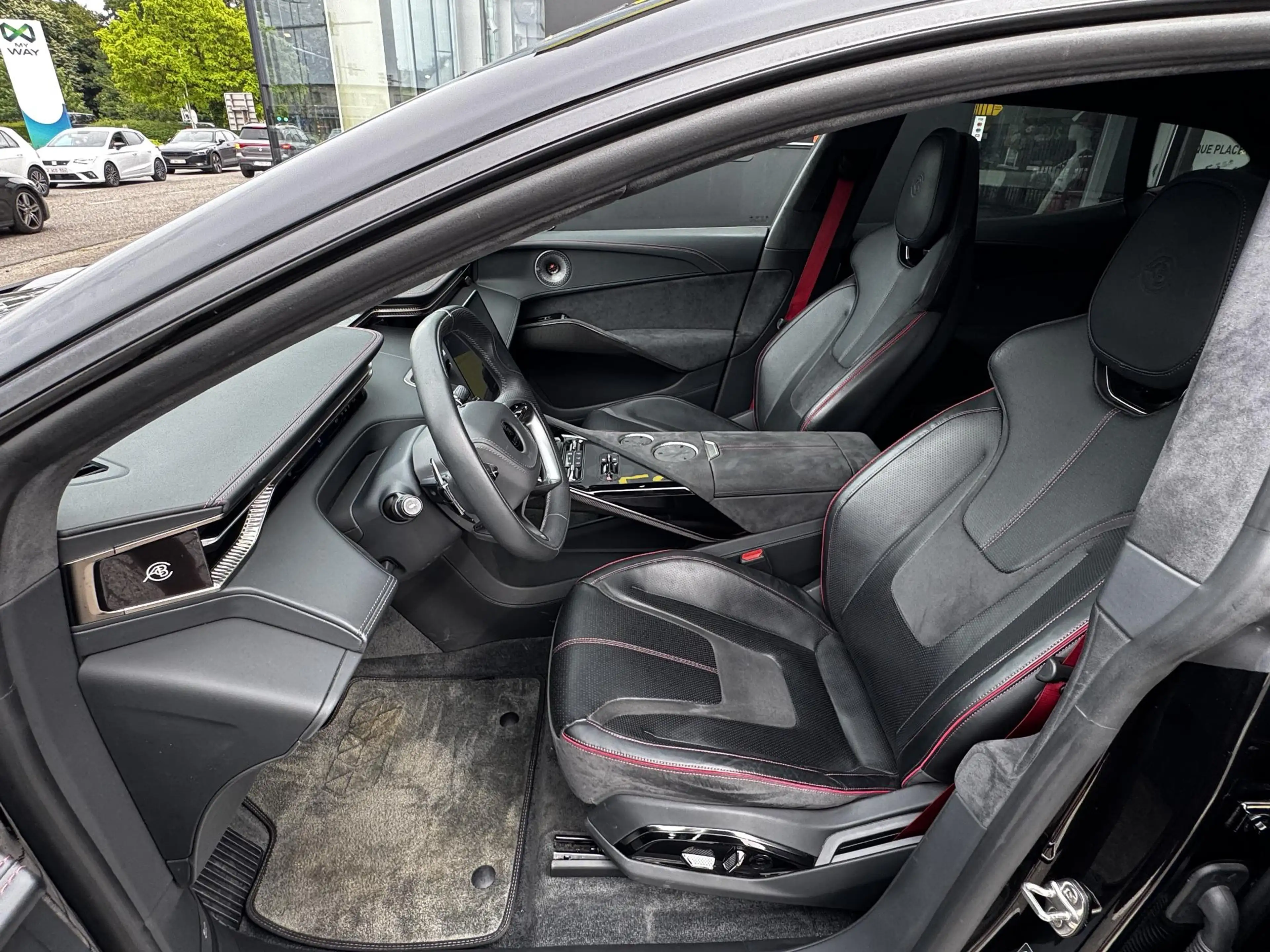 Lotus Eletre BEV 450kW — photo 21