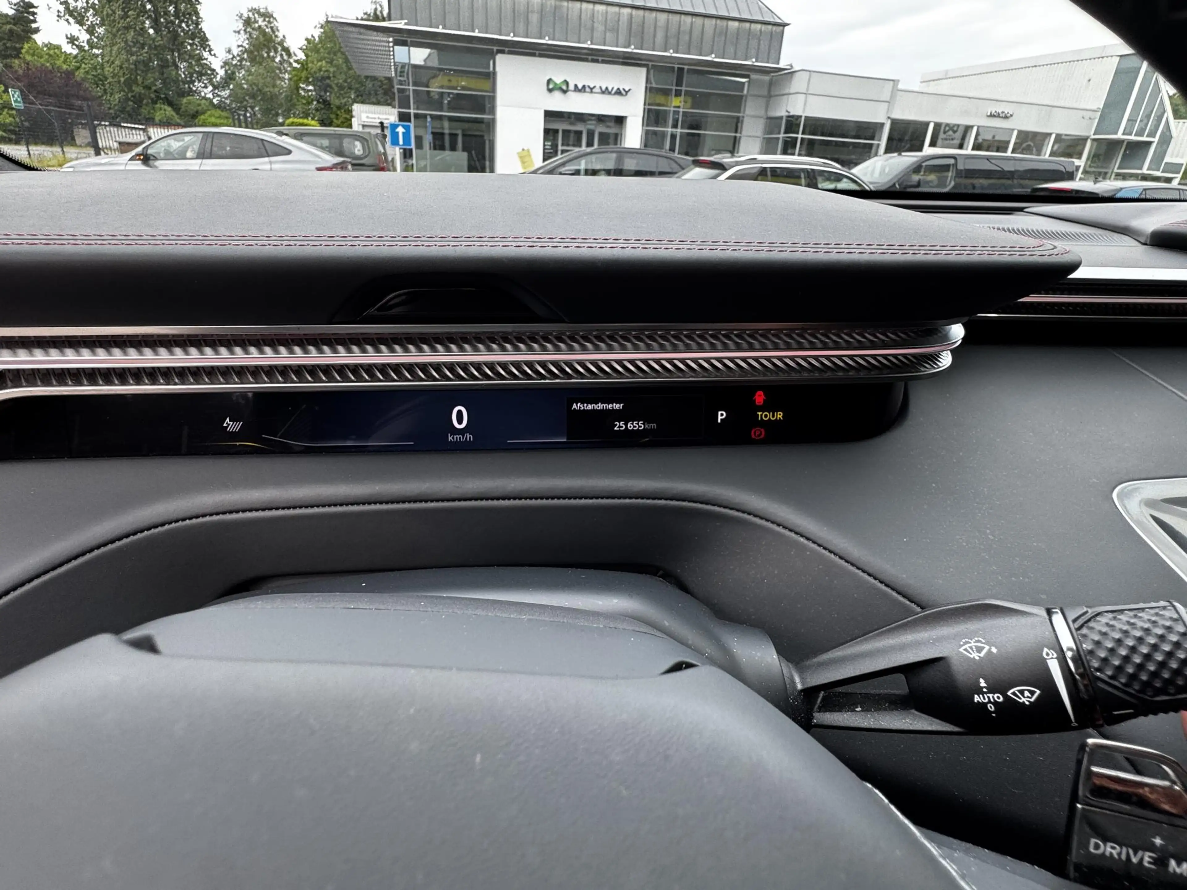 Lotus Eletre BEV 450kW — photo 33