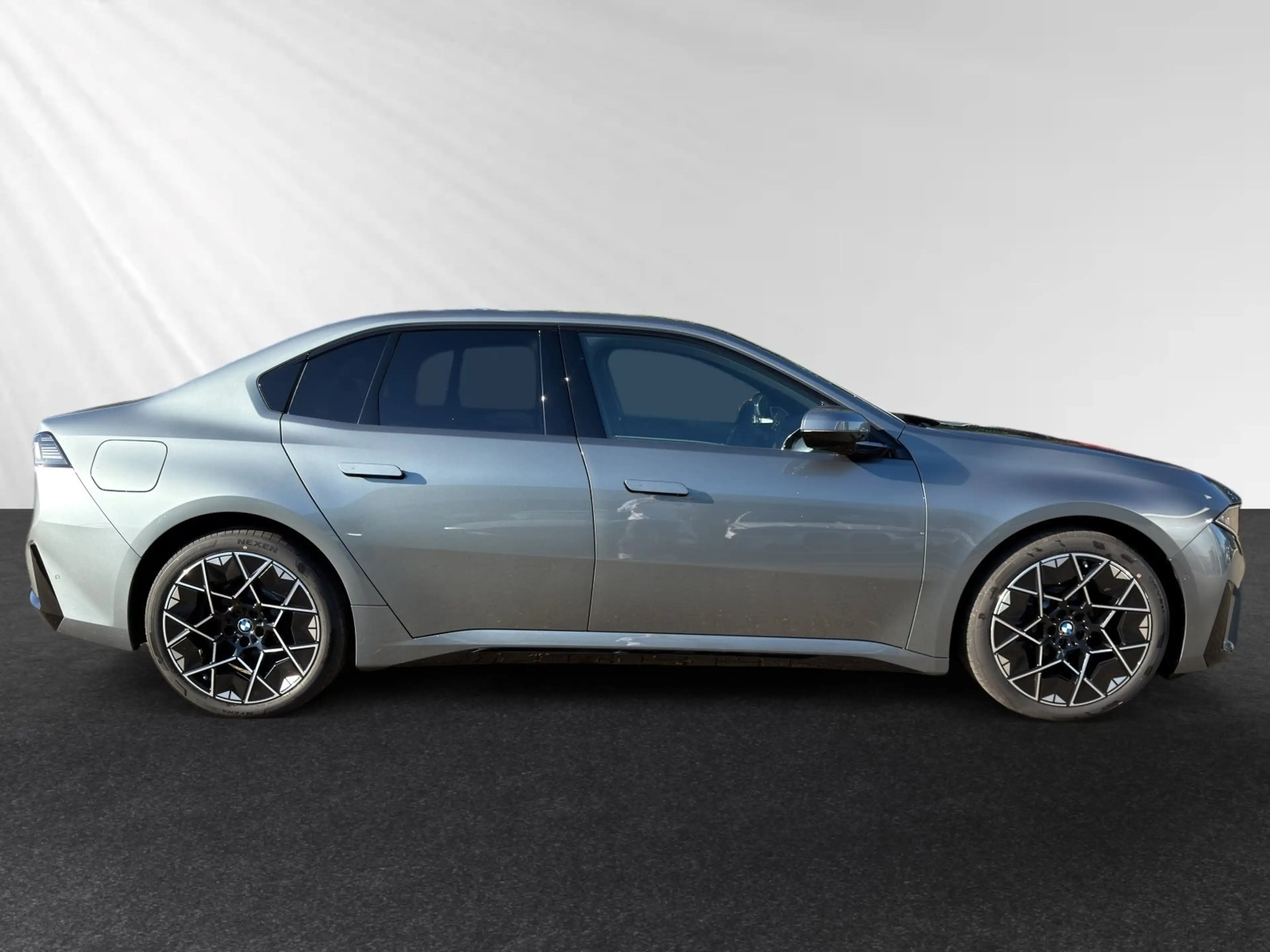 BMW i3 50 xDrive M Sport|AHK|Pano|Autobahn&CityAss. — photo 2