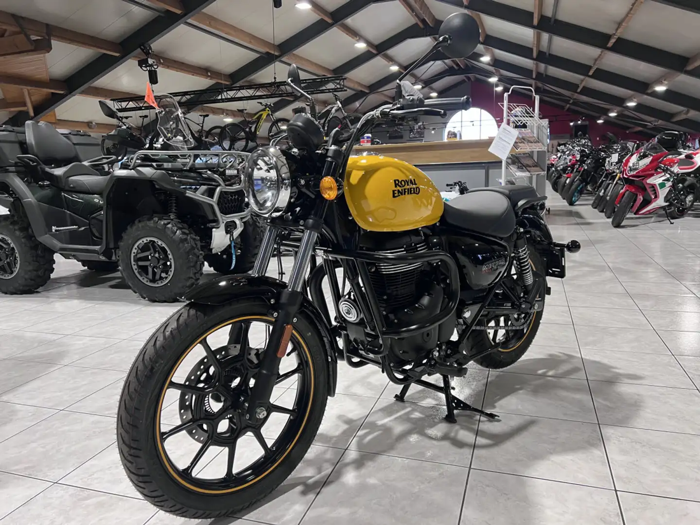 Royal Enfield Meteor 350 Galben - 2