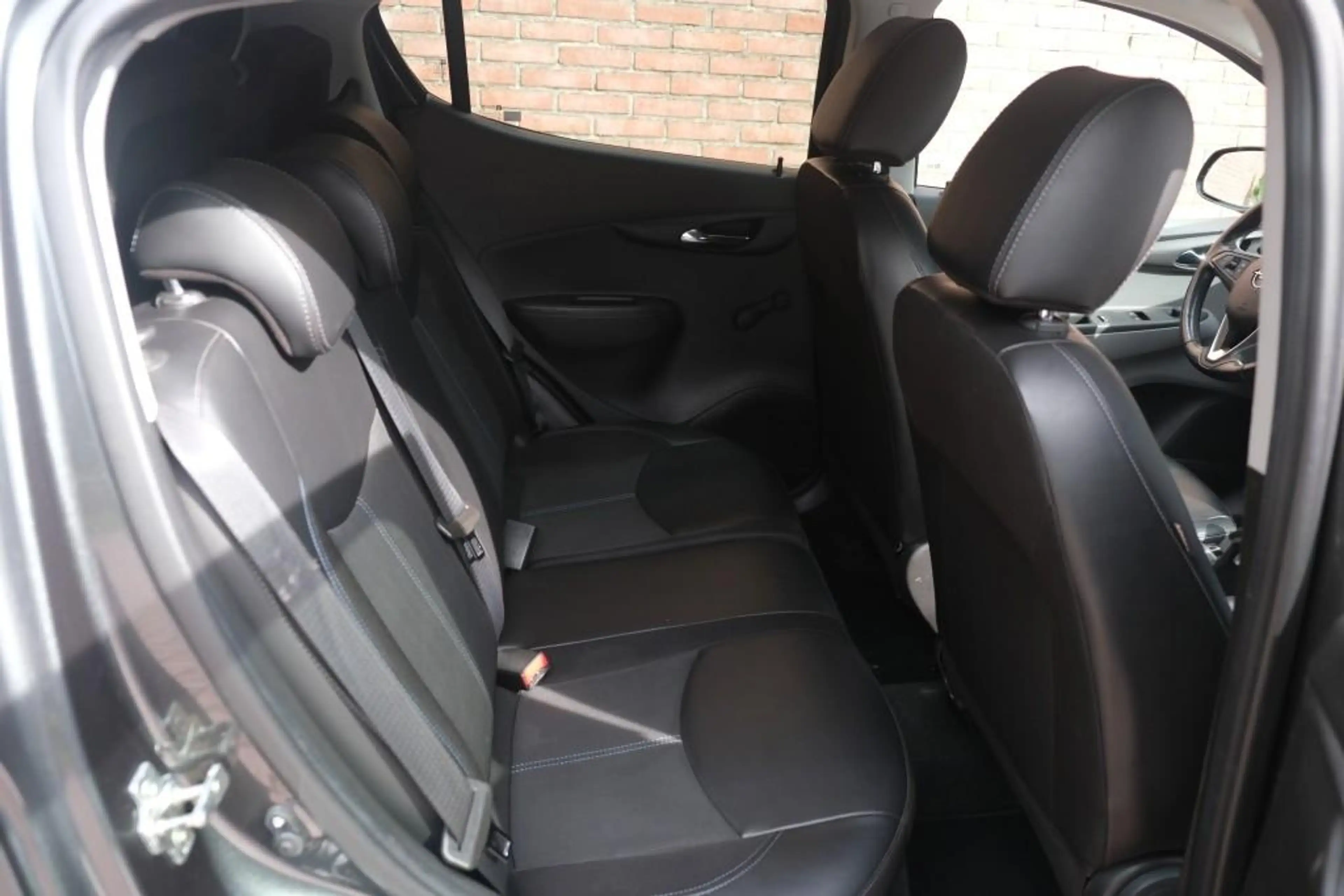 Opel Karl 1.0 ecoFLEX 75pk Innovation | App Connect | Climat — photo 3