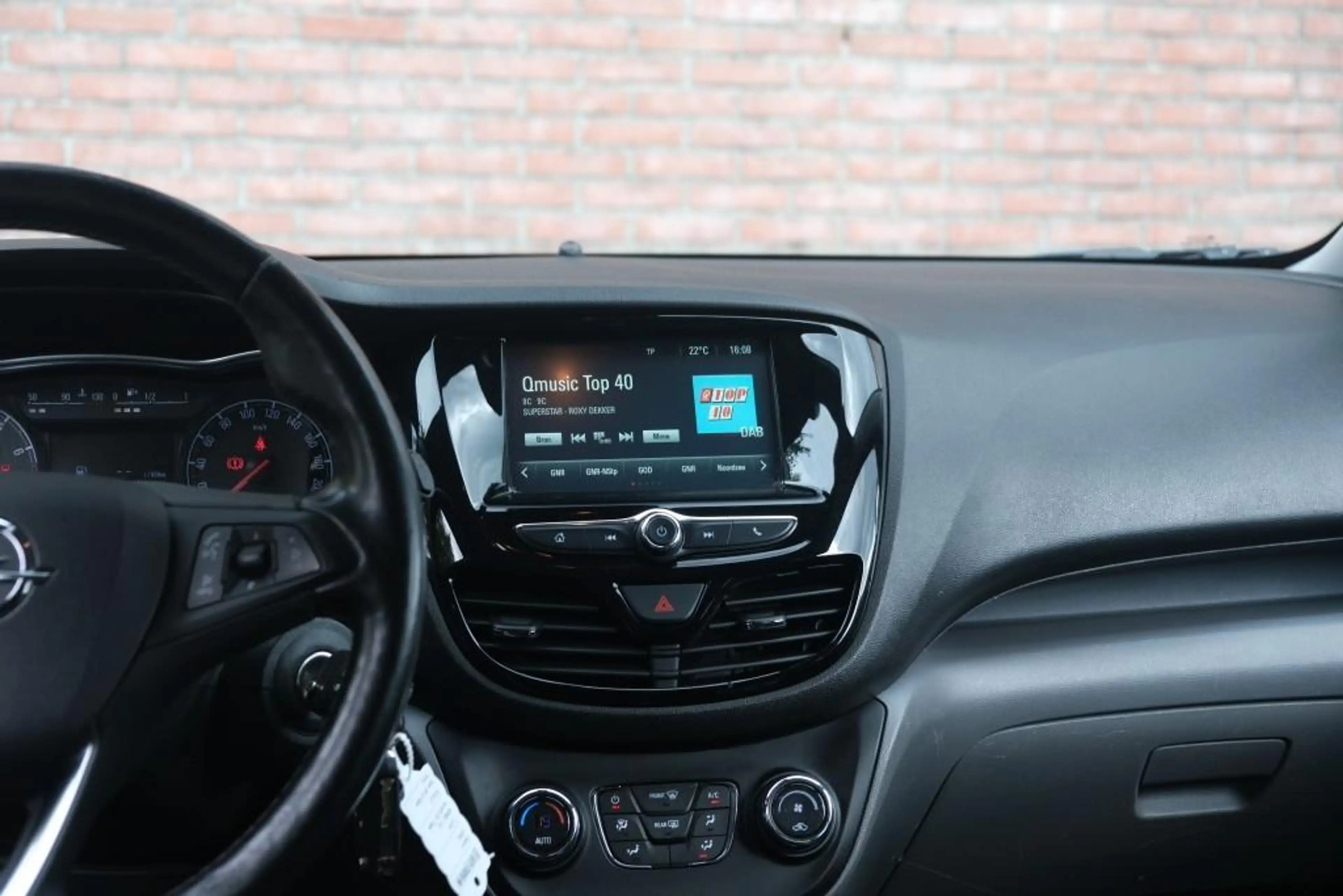 Opel Karl 1.0 ecoFLEX 75pk Innovation | App Connect | Climat — photo 15