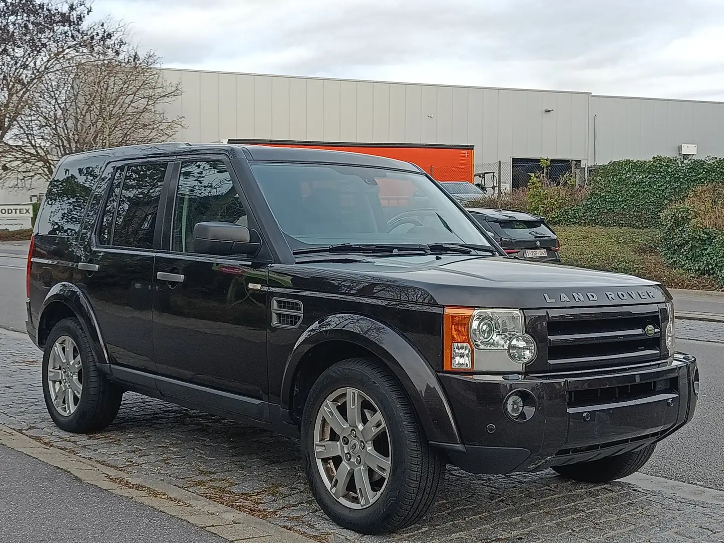 Land Rover Discovery TD V6 Aut. HSE Zwart - 2