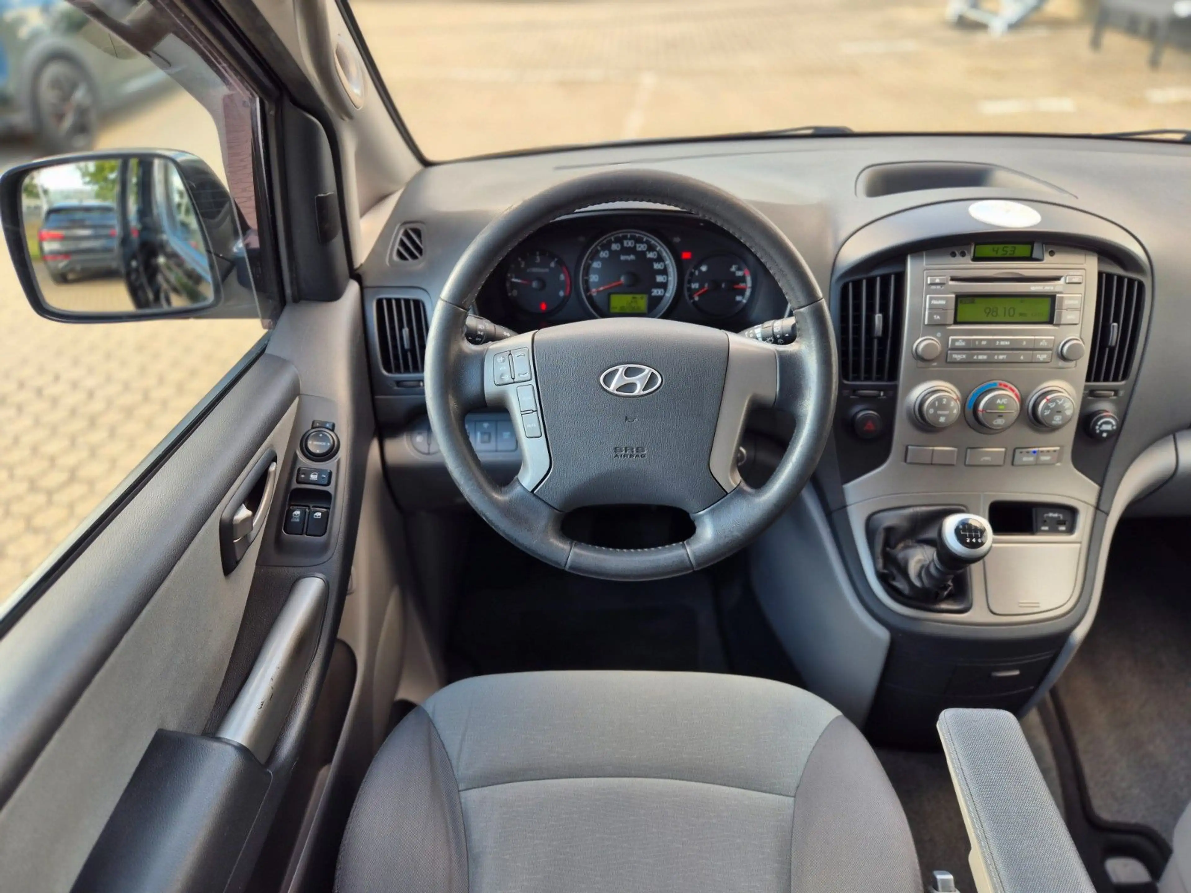 Hyundai H-1 2.5 CRDi Travel Comfort 8-Sitzer Klima PDC — photo 15