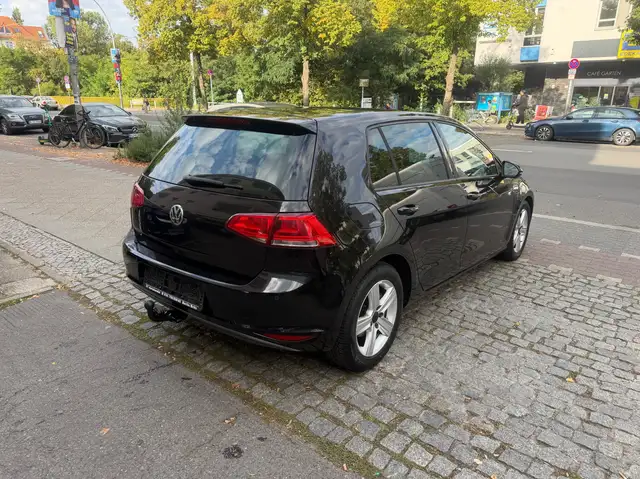 Volkswagen Golf view 7