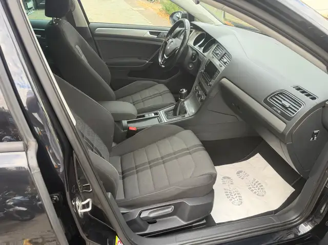 Volkswagen Golf view 16