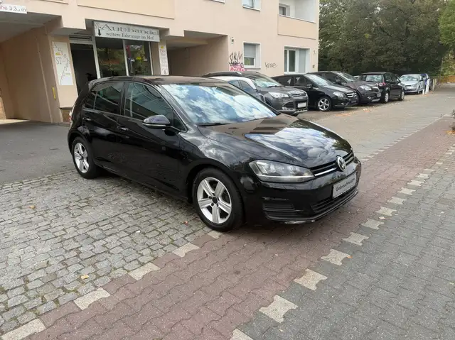 Volkswagen Golf view 12