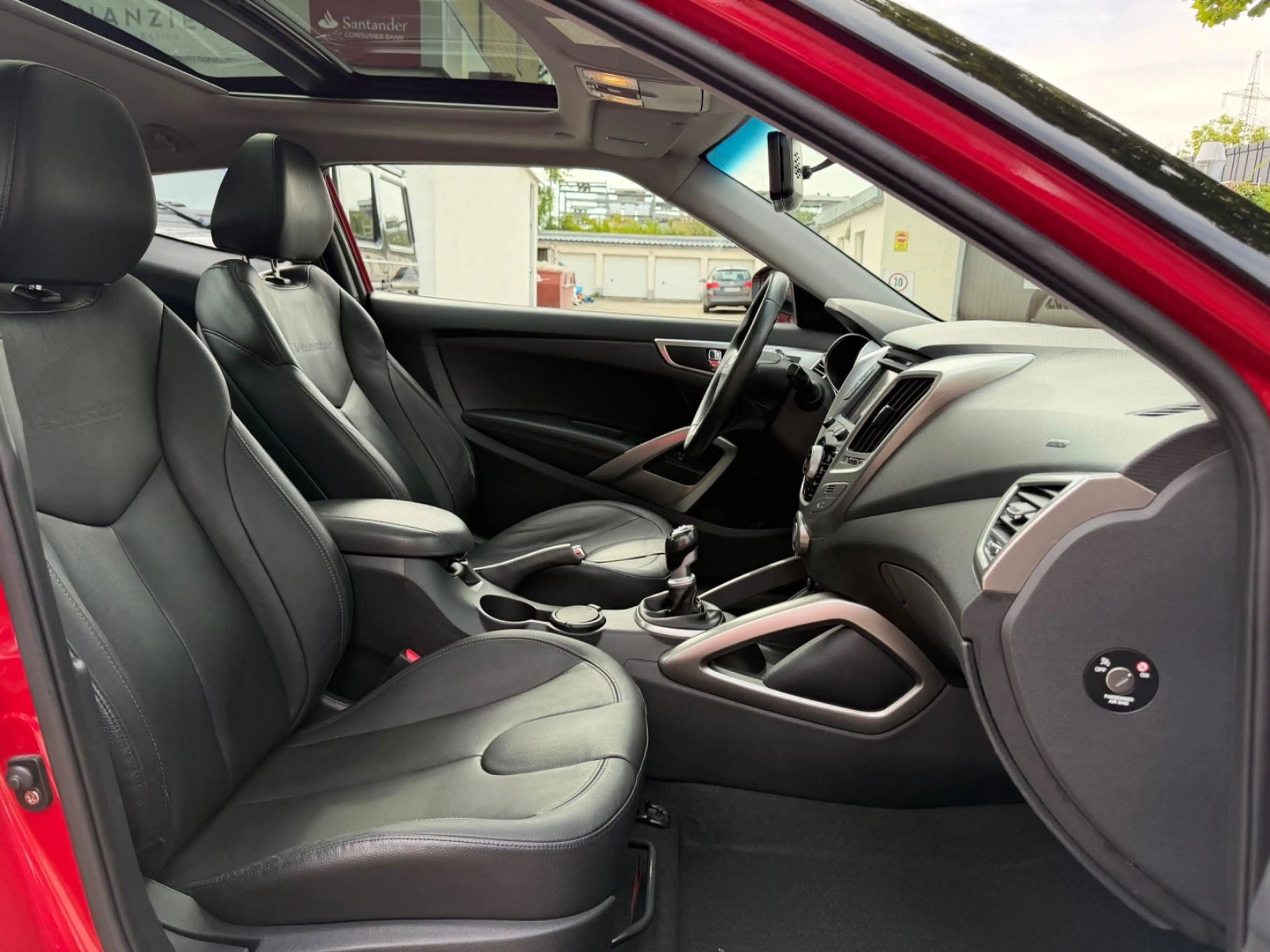 Hyundai VELOSTER 1.6GDI 103kw Premiu~Navi~Pano~Kam~Leder — photo 13