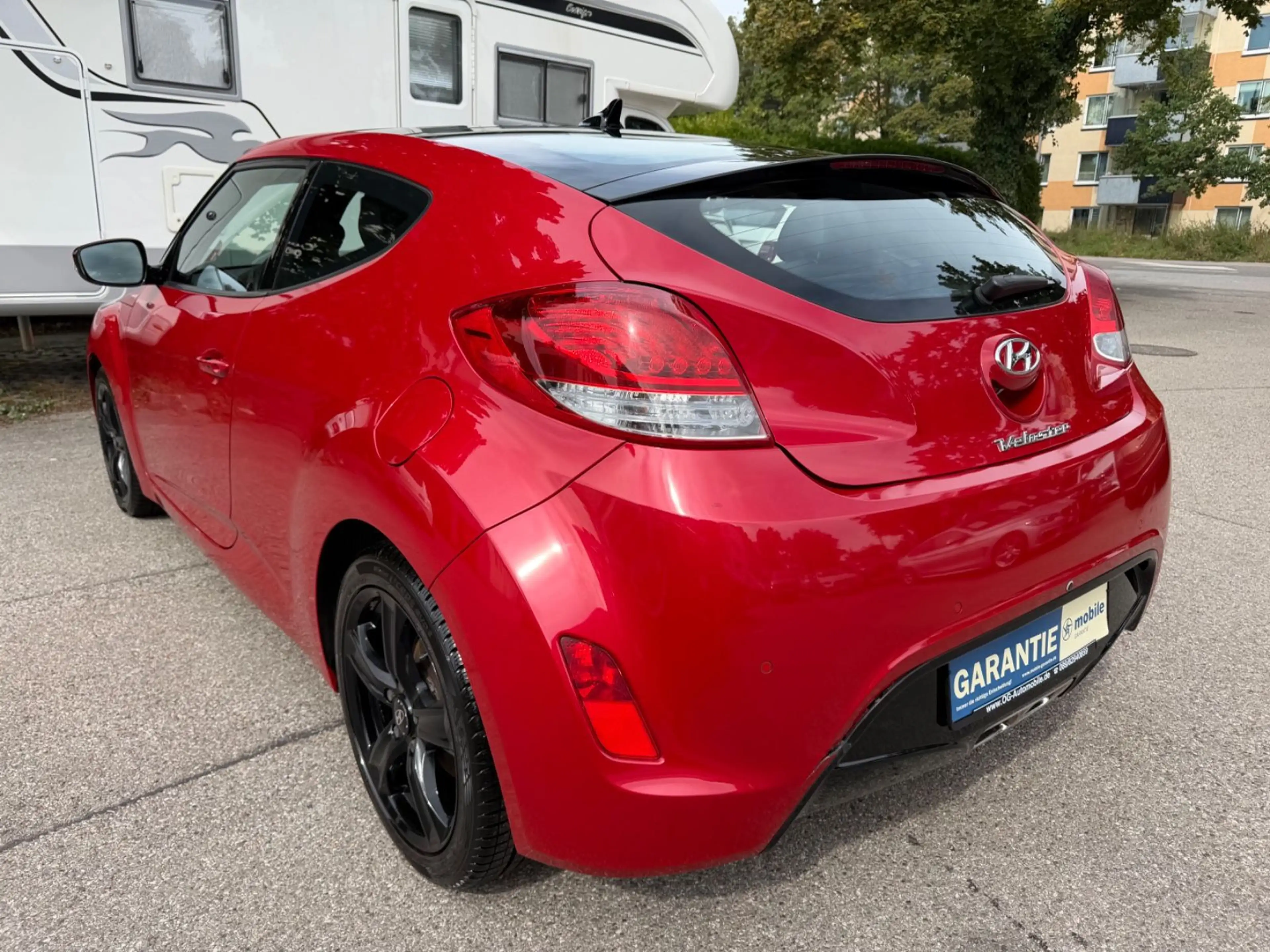 Hyundai VELOSTER 1.6GDI 103kw Premiu~Navi~Pano~Kam~Leder — photo 3
