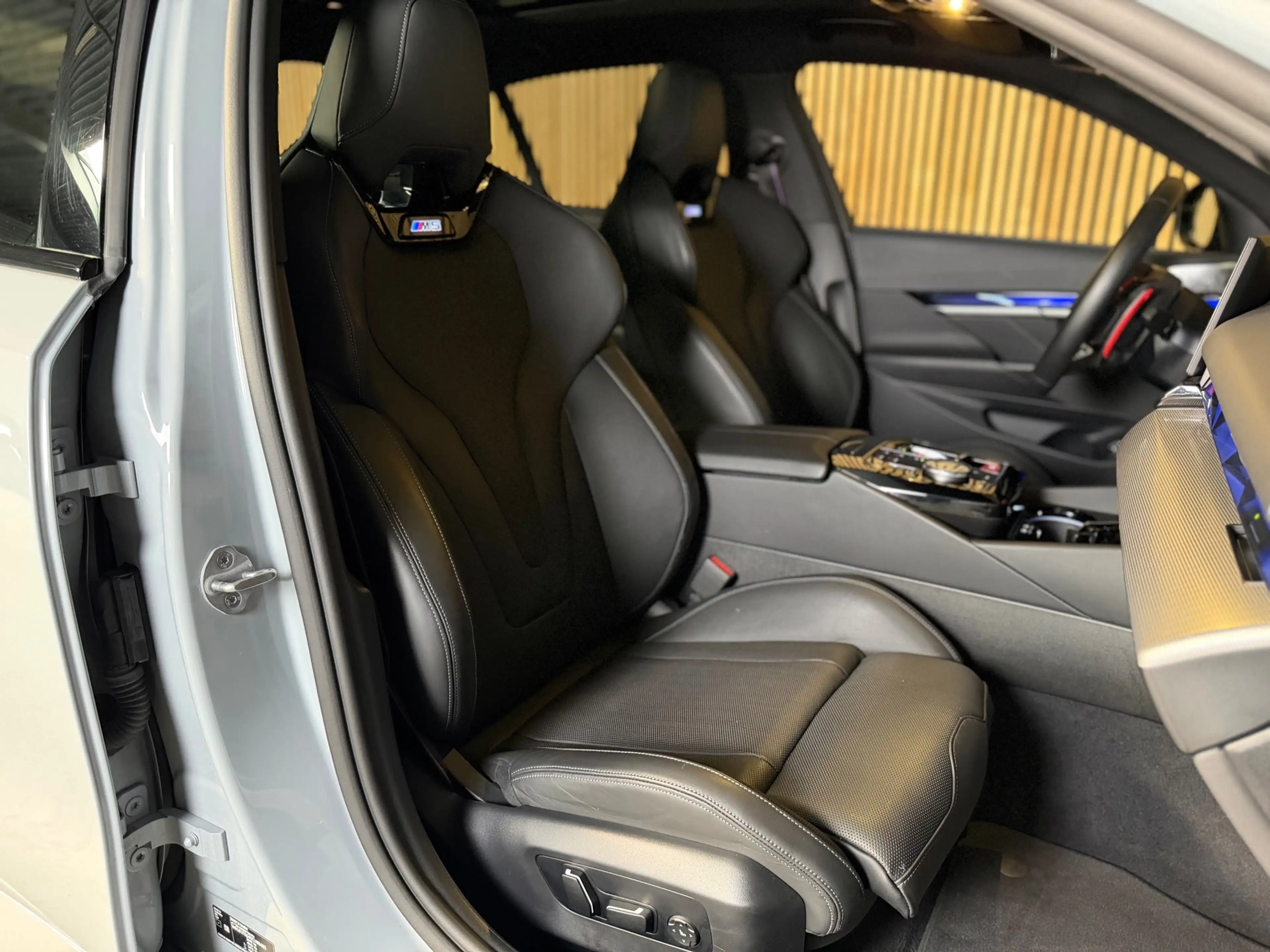 BMW M5 5-serie - 5 serie 727 PK PANO| Bowers & Wilkins| M — photo 25