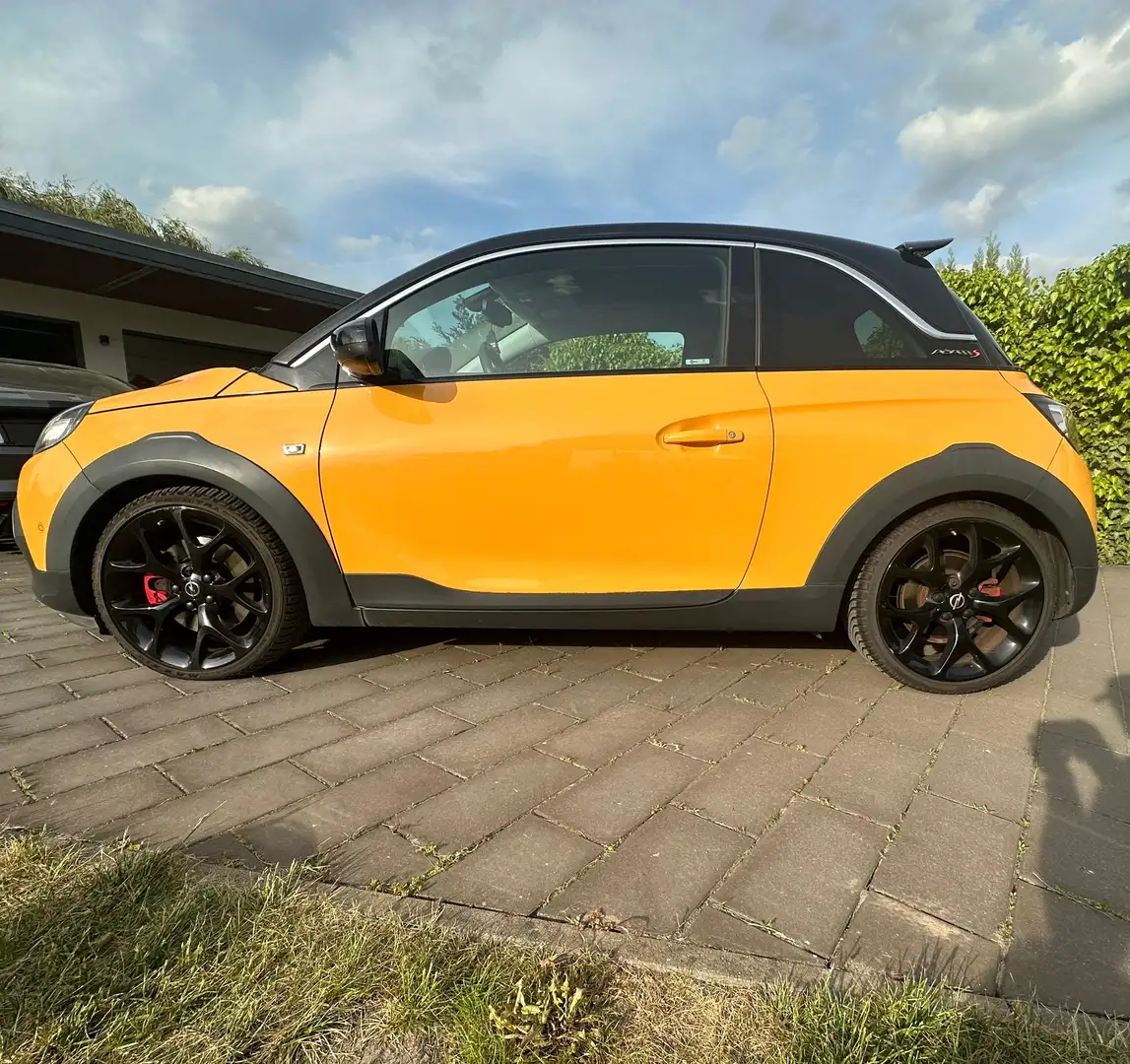 Opel Adam 1.4 Turbo Rocks S - 2