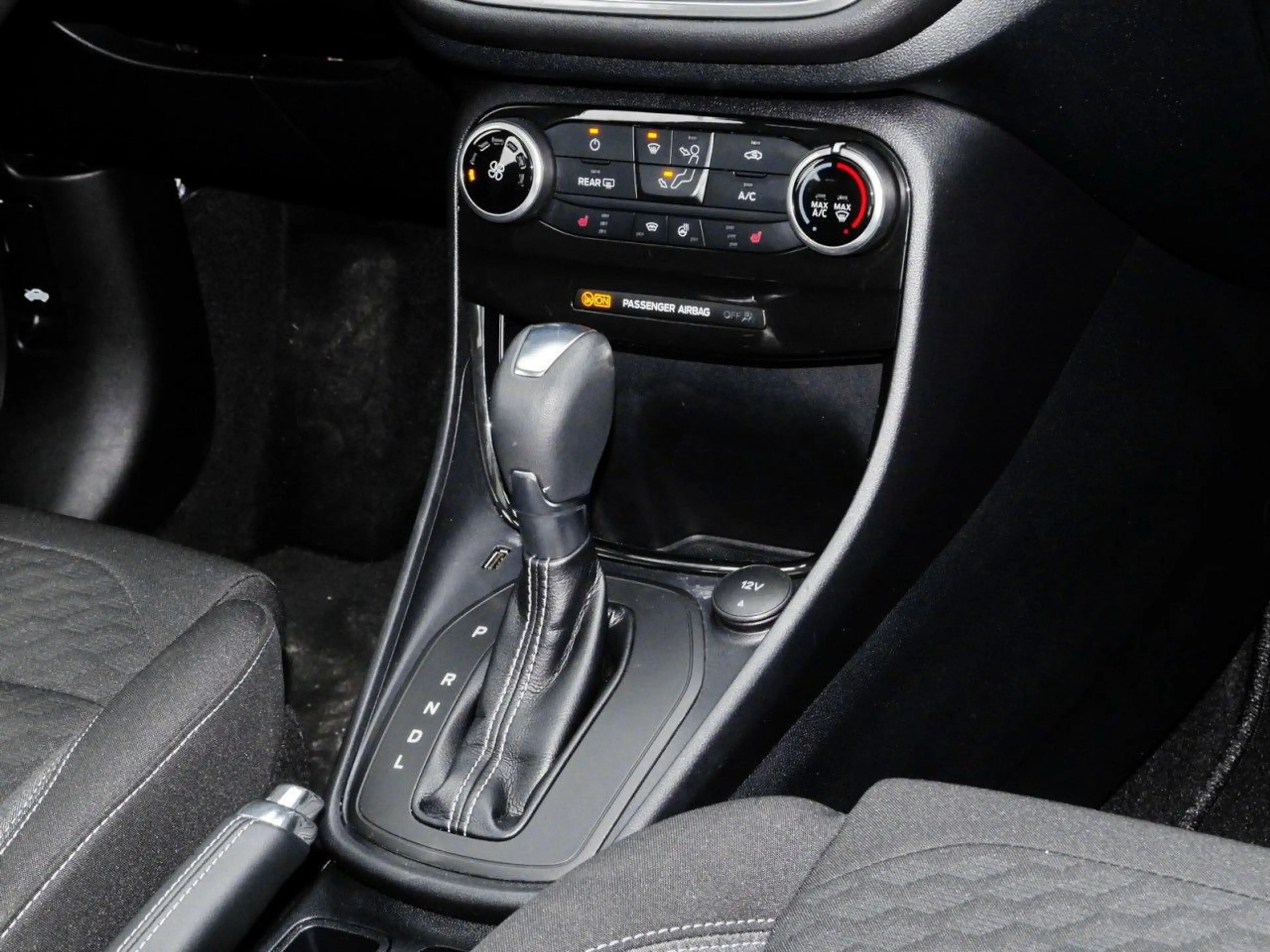 Ford Puma Titanium 1.0 EB Autom+Panoram-Schiebedach — photo 8