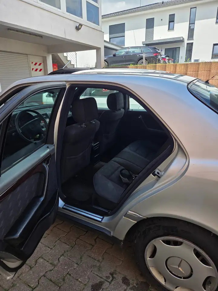 Mercedes-Benz C 180 T Elegance, foto 5