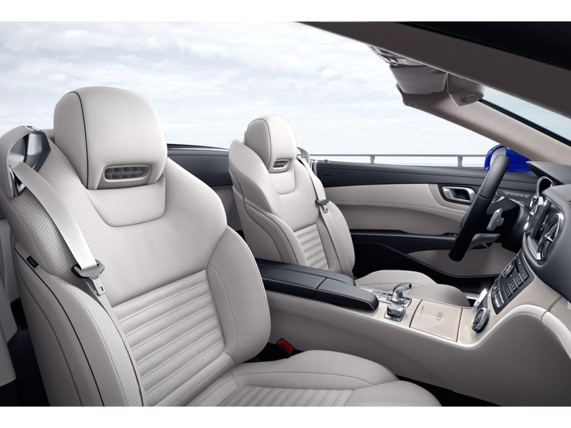Mercedes-Benz SL 500 AMG Comand Ambiente Fahrassist LED Pano — photo 10