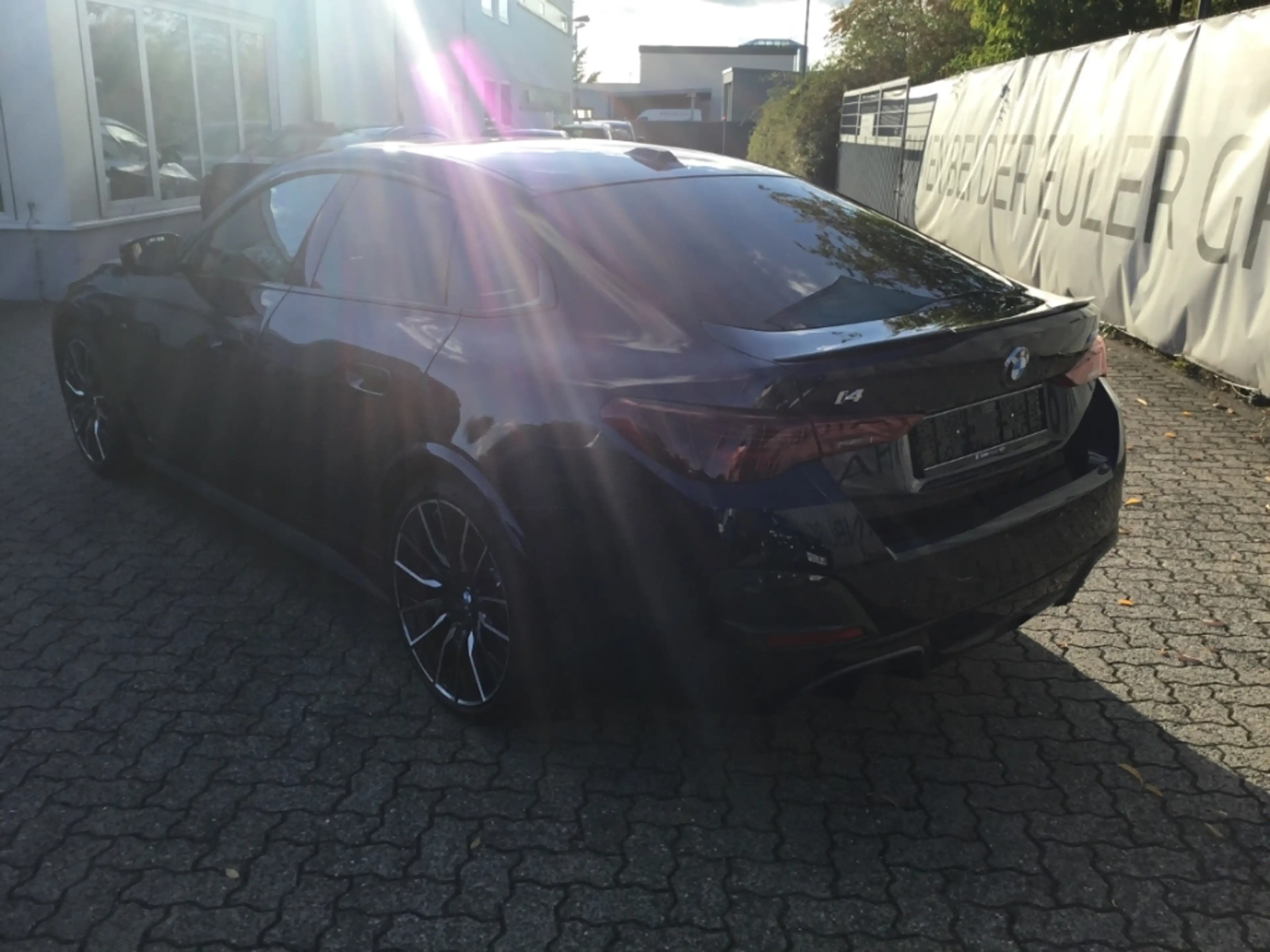 BMW i4 M60 xDrive GC M-Sport-Pro Glasappl. Pano AHK 20'' — photo 4