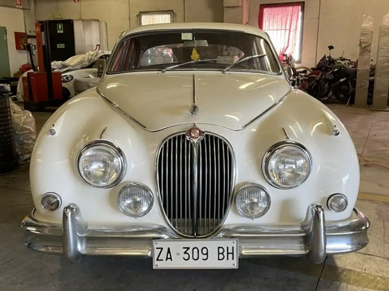 Jaguar MK II 3.8, foto 2