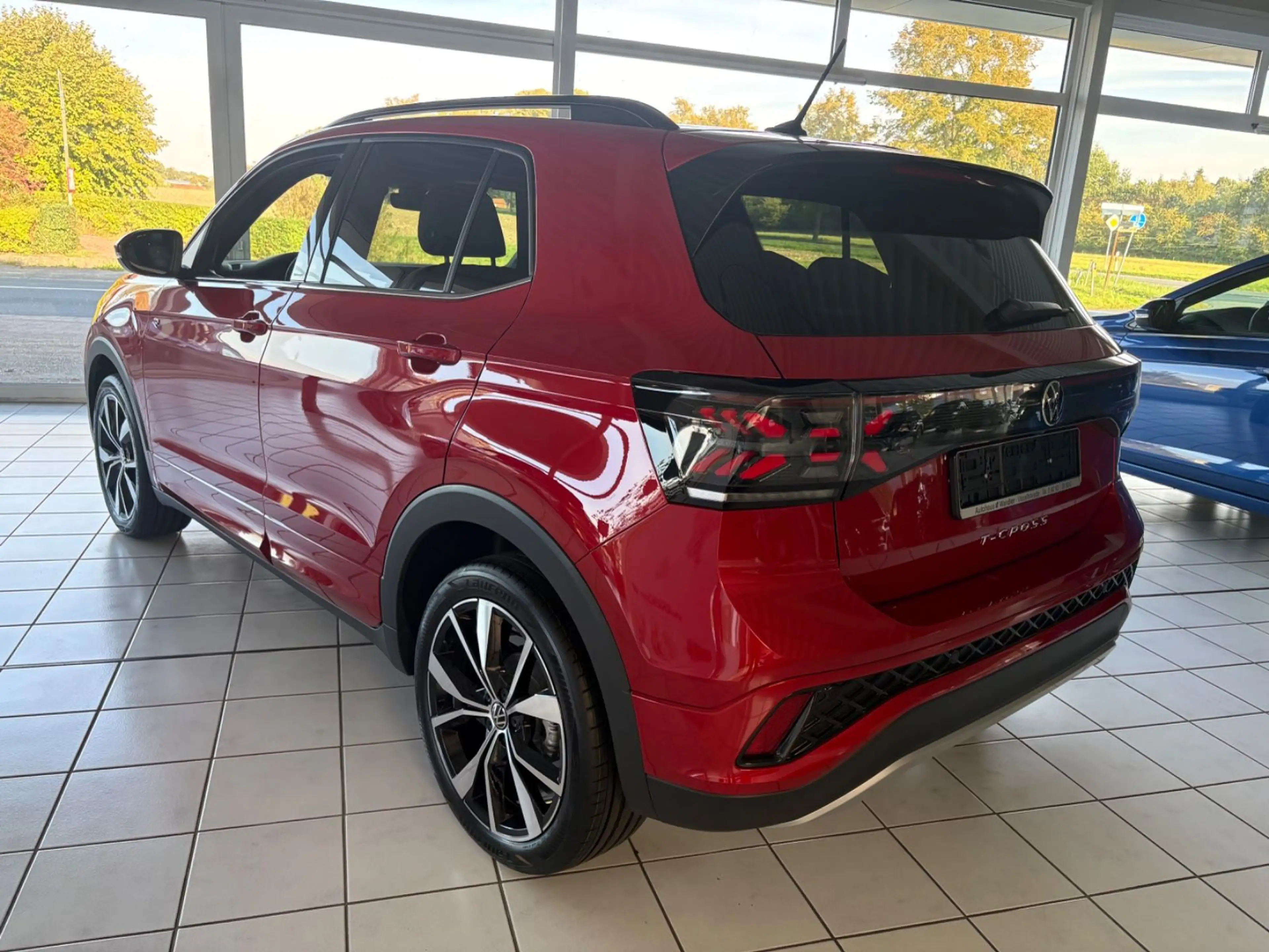 Volkswagen T-Cross 1.0 TSI R-Line, DSG,AHK, Matrix, Kamera — photo 4