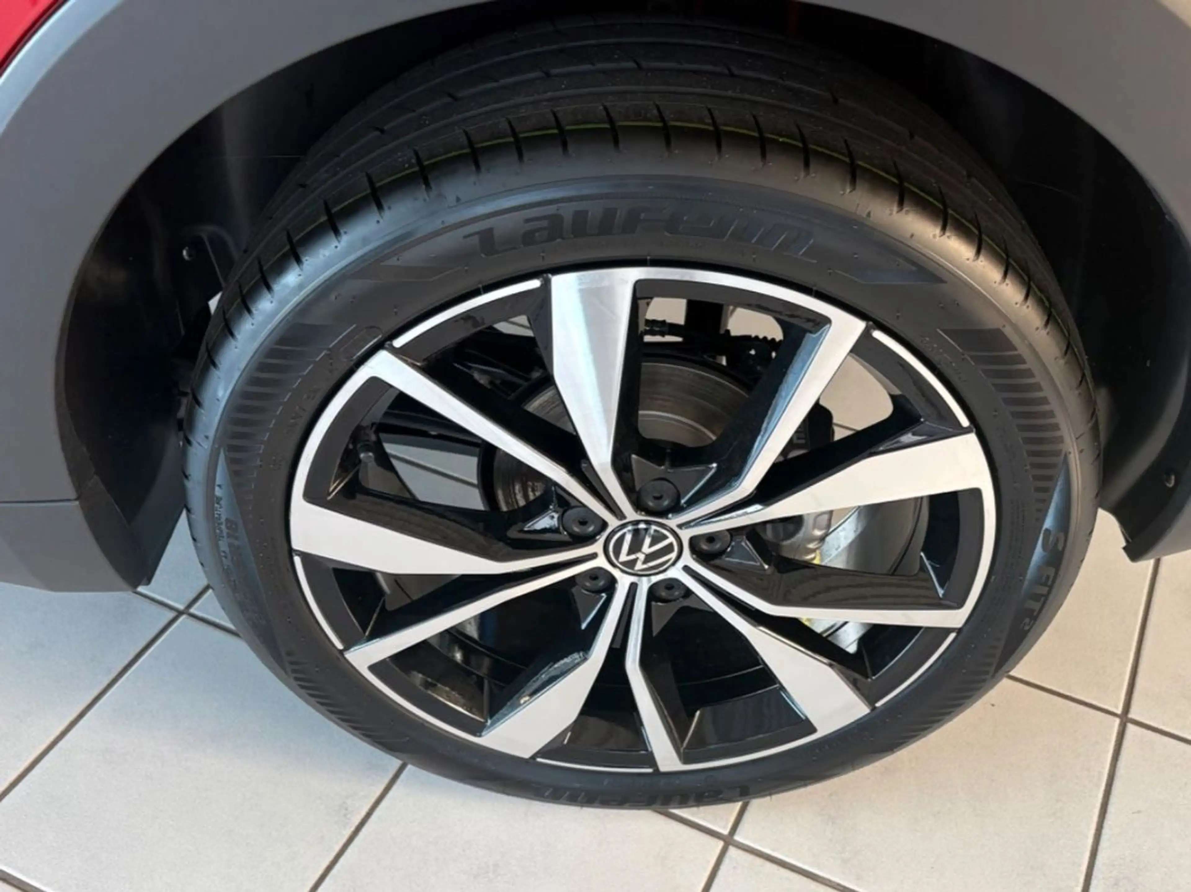 Volkswagen T-Cross 1.0 TSI R-Line, DSG,AHK, Matrix, Kamera — photo 7