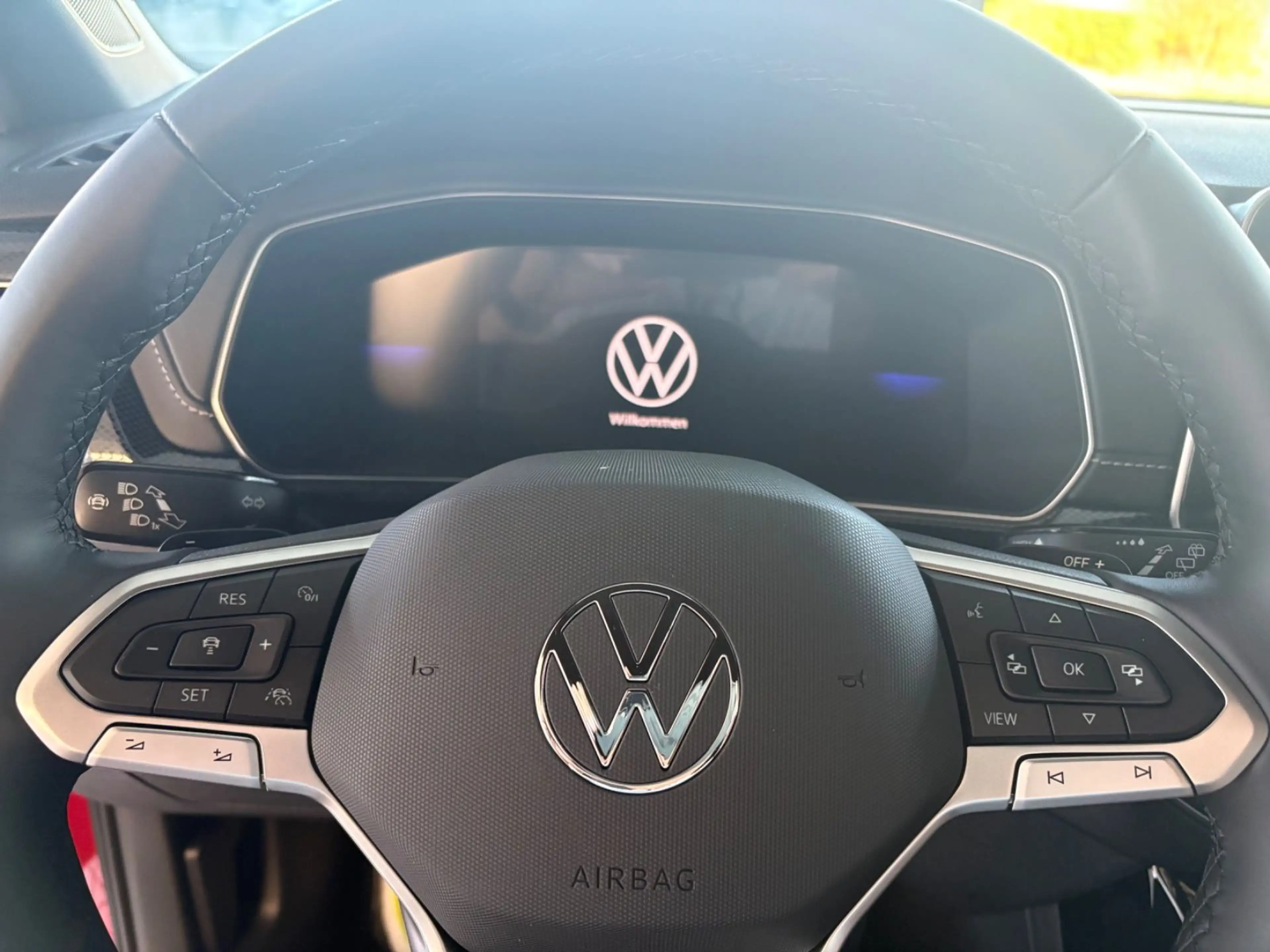 Volkswagen T-Cross 1.0 TSI R-Line, DSG,AHK, Matrix, Kamera — photo 13