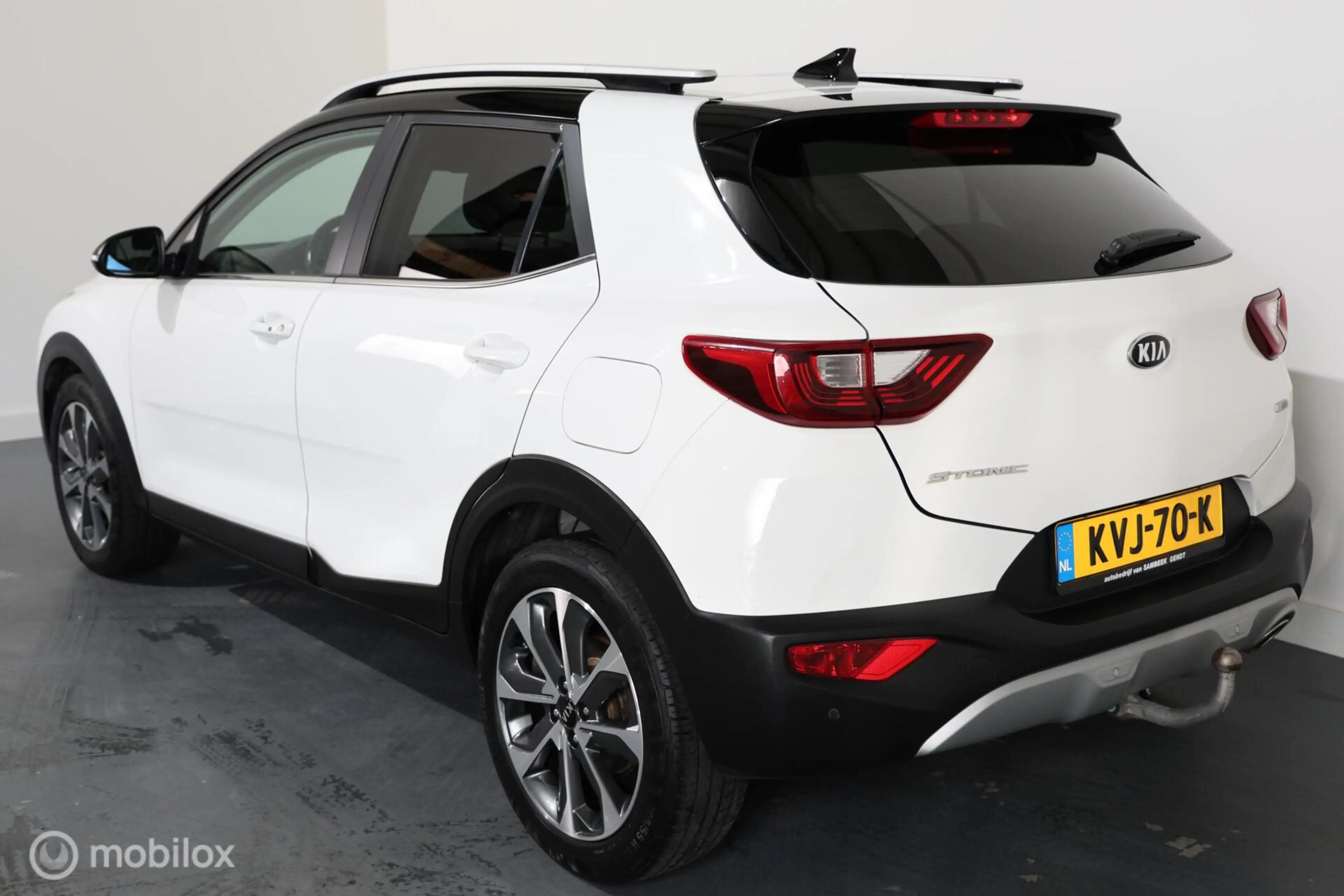 Kia Stonic 1.0 T-GDi DynamicLine - Afneembare trekhaak - Carp — photo 7