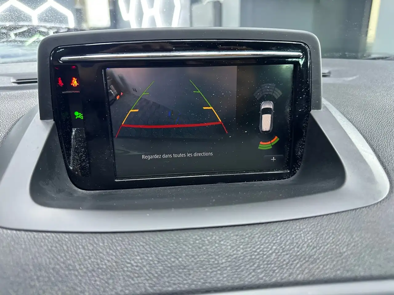 Renault Megane Grandtour — photo 19