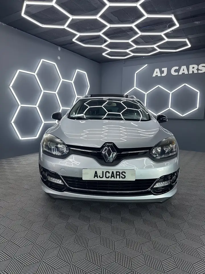 Renault Megane Grandtour — photo 2