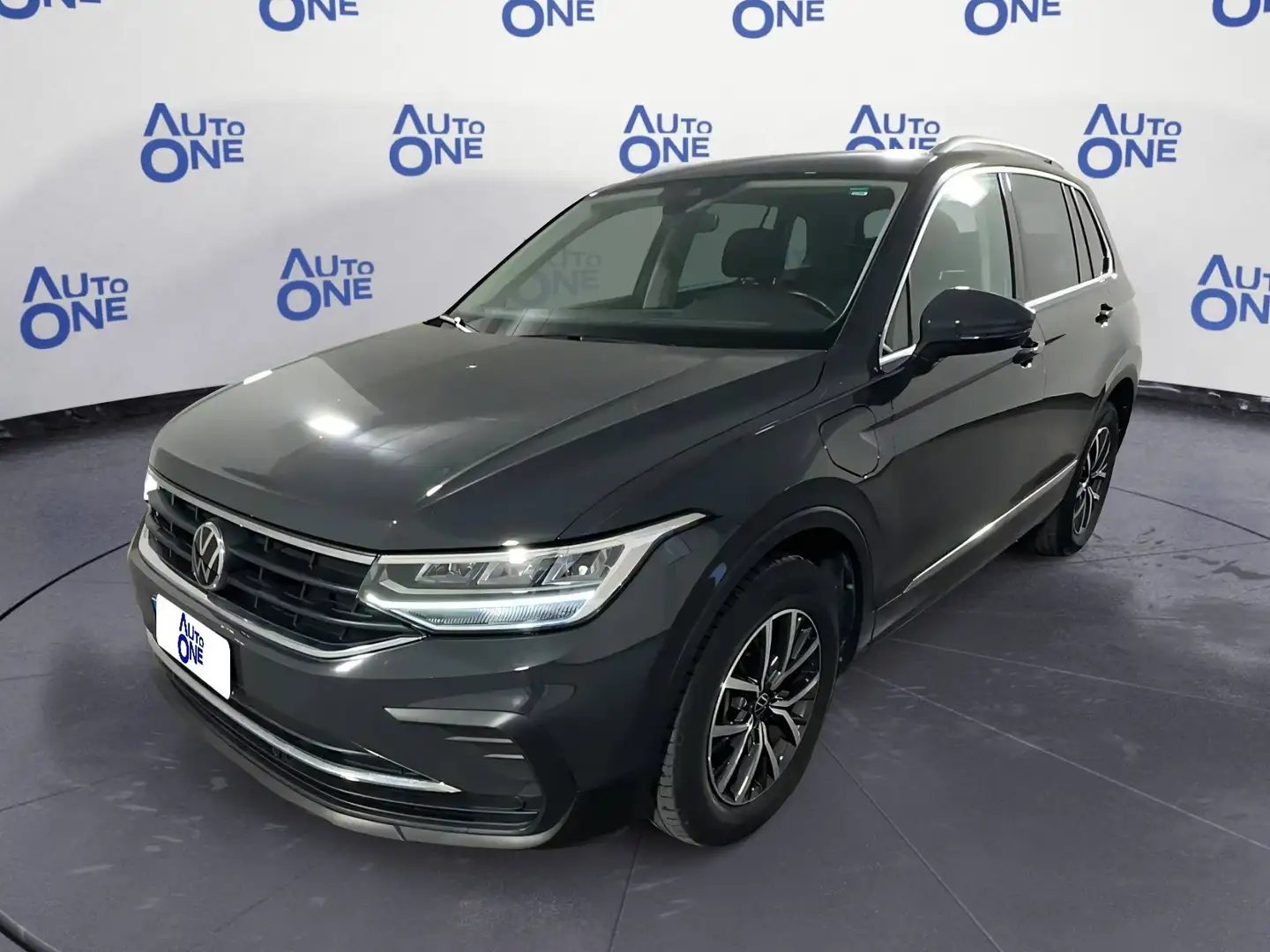 Volkswagen Tiguan Tiguan 1.4 TSI eHYBRID DSG Life - 2k* Gris - 1