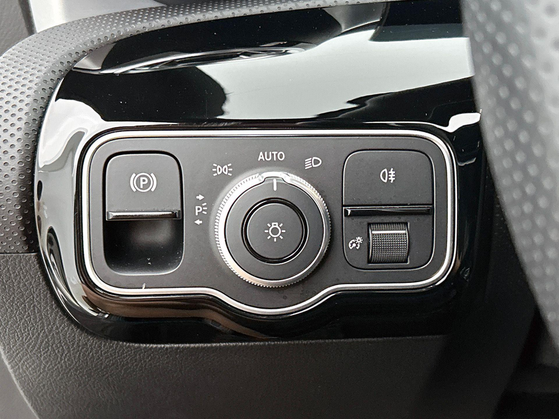 Mercedes-Benz CLA 250 CLA-Coupé e Business Solution AMG | Panorama dak — photo 14