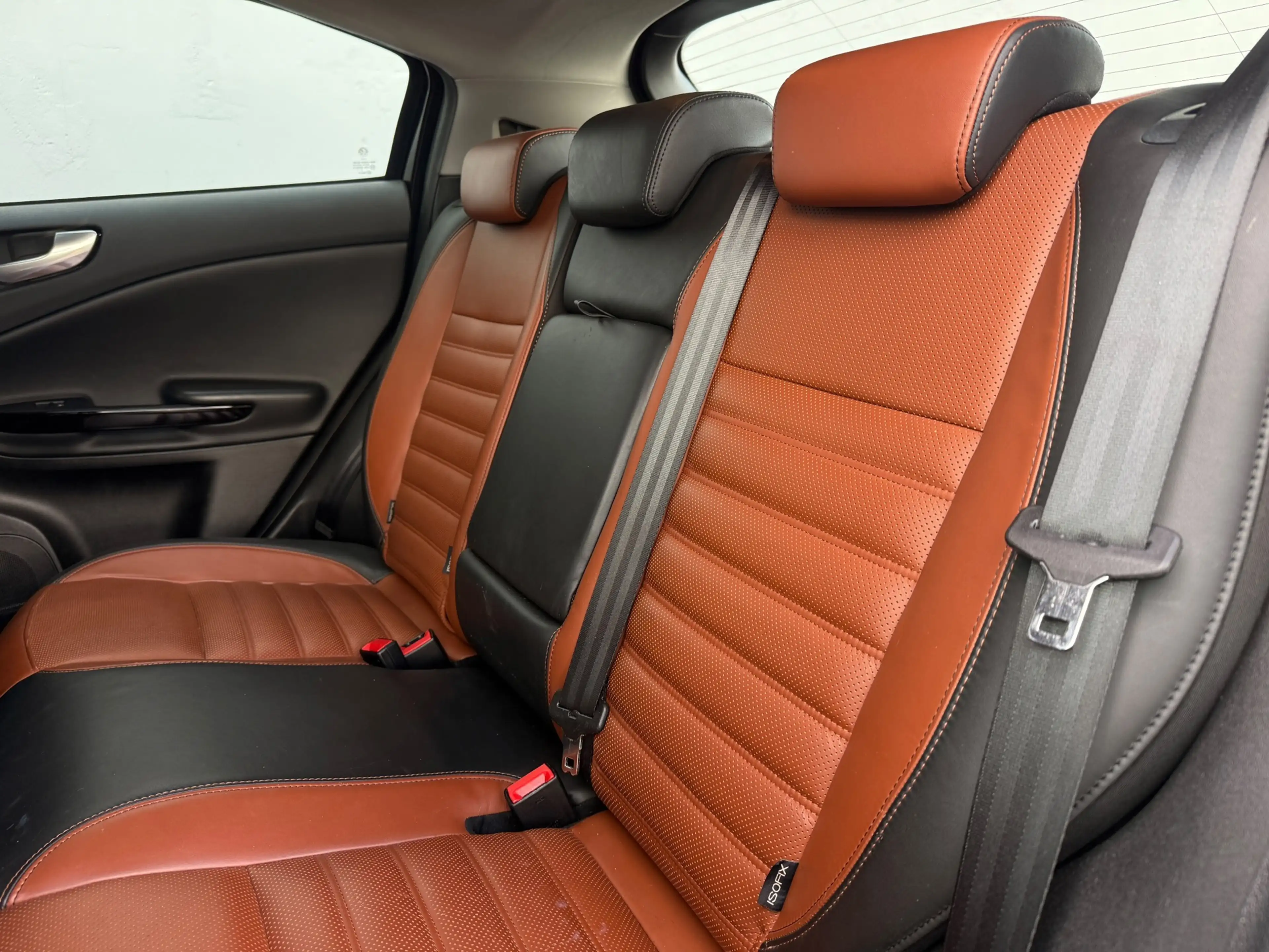 Alfa Romeo Giulietta 1.4 T Distinctive Automaat - Leder Interieur — photo 8