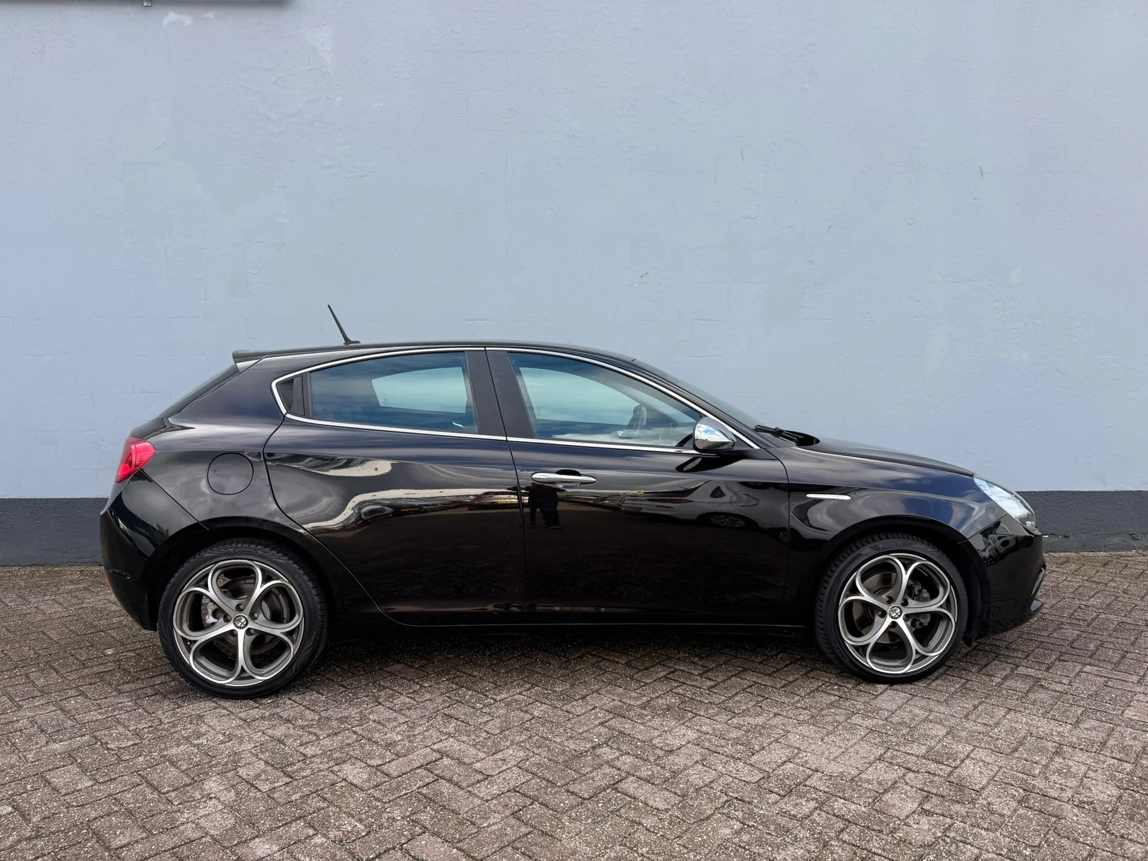 Alfa Romeo Giulietta 1.4 T Distinctive Automaat - Leder Interieur — photo 6