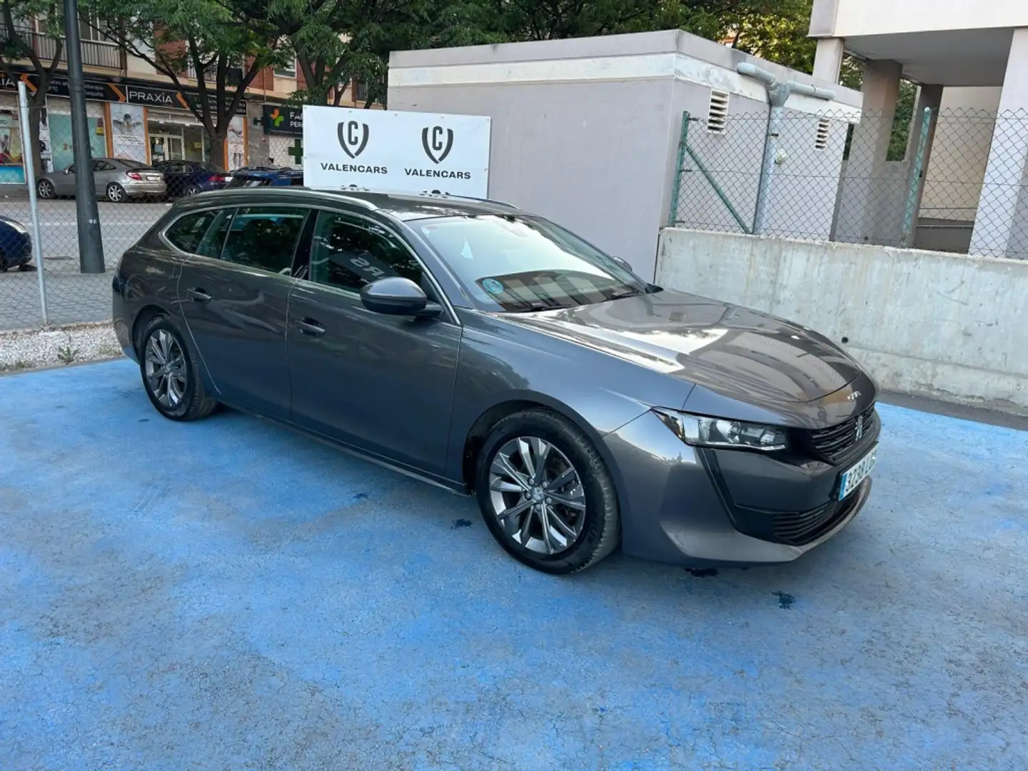 Peugeot 508 SW 1.5 BlueHDi S&S Active 130 Grau - 1