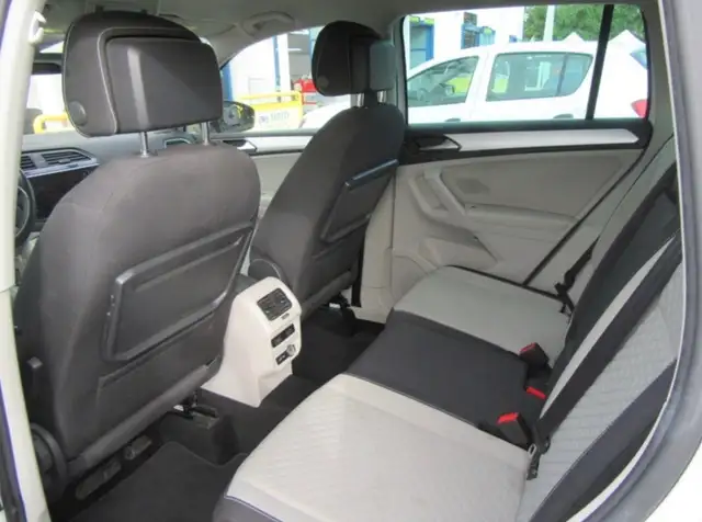 Volkswagen Tiguan view 7