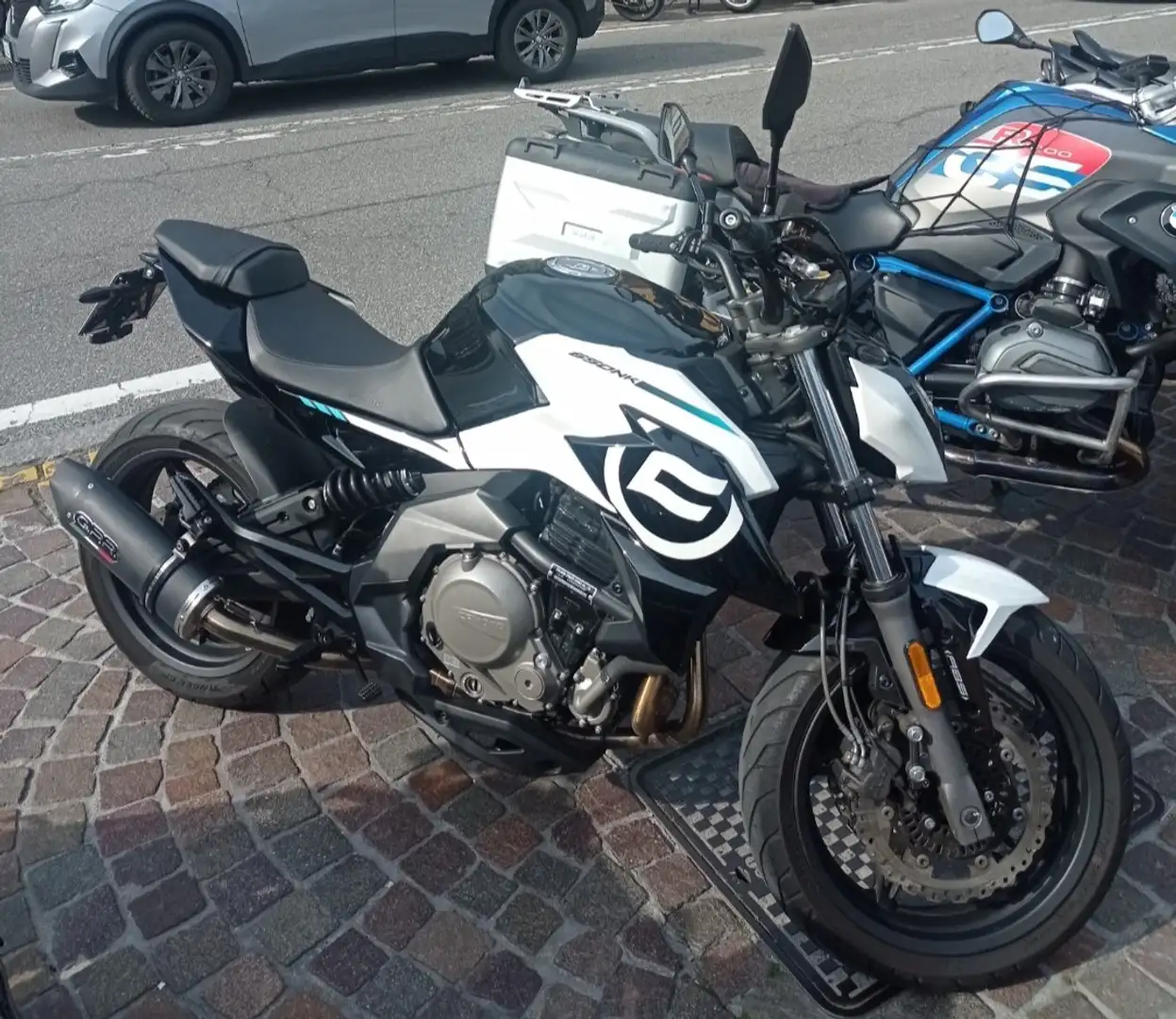 CFMOTO 650 NK sport Zwart - 1