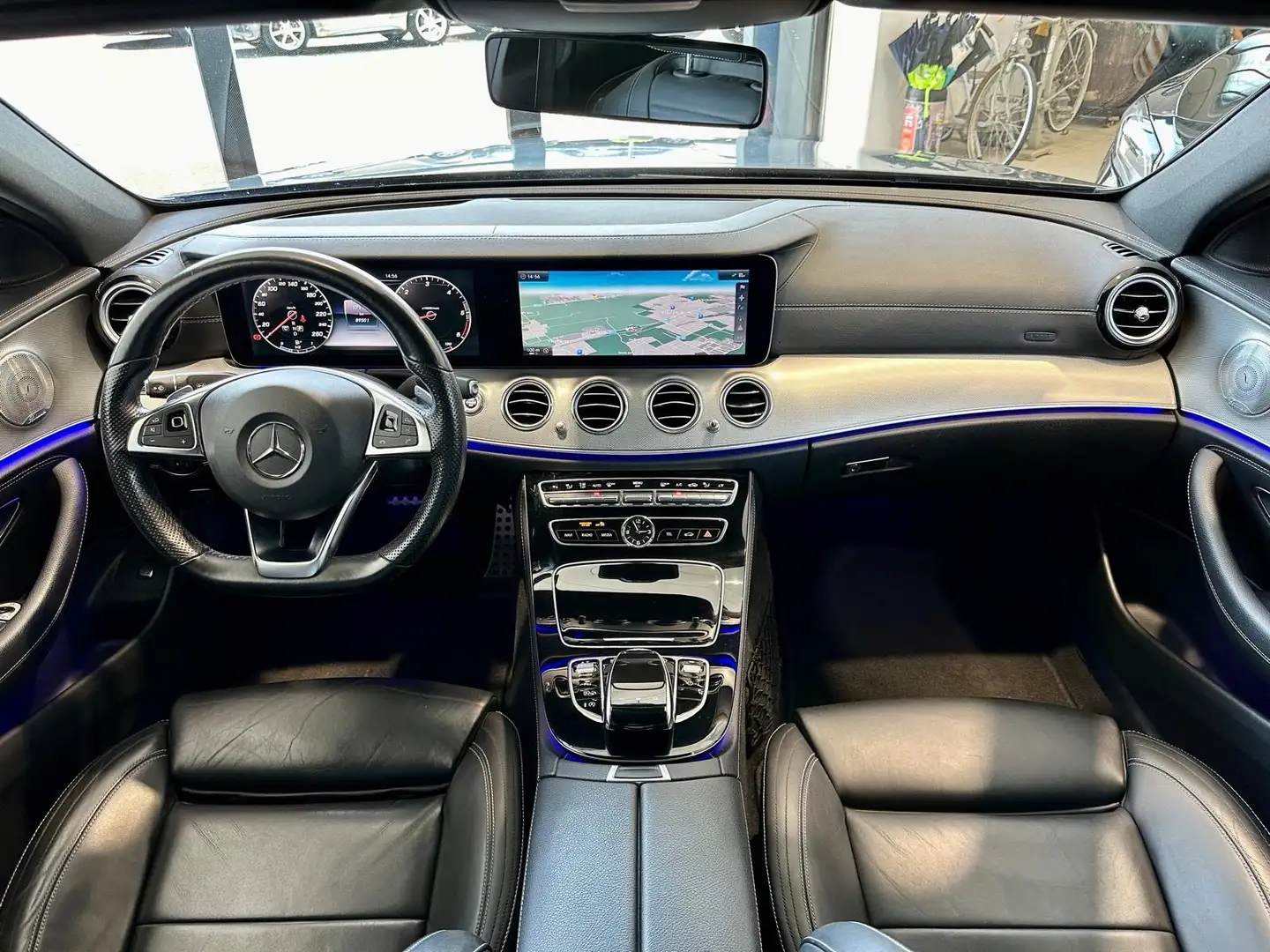 Mercedes-Benz E 350 d AMG Line auto - 1