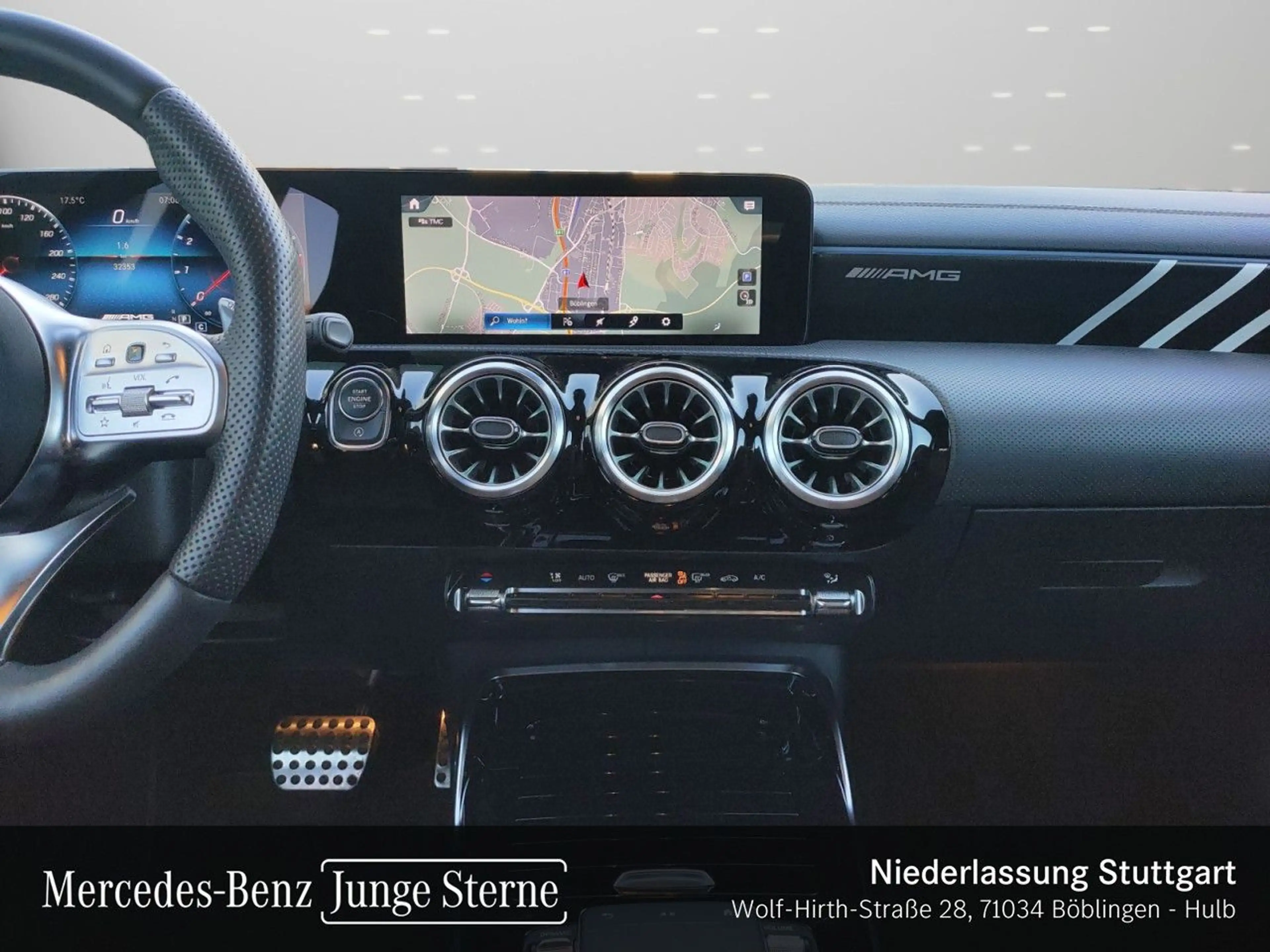 Mercedes-Benz CLA 35 AMG CLA 35 4M AMG+PANO+360°+AHK+MULTIBEAM+19"+7G — photo 14