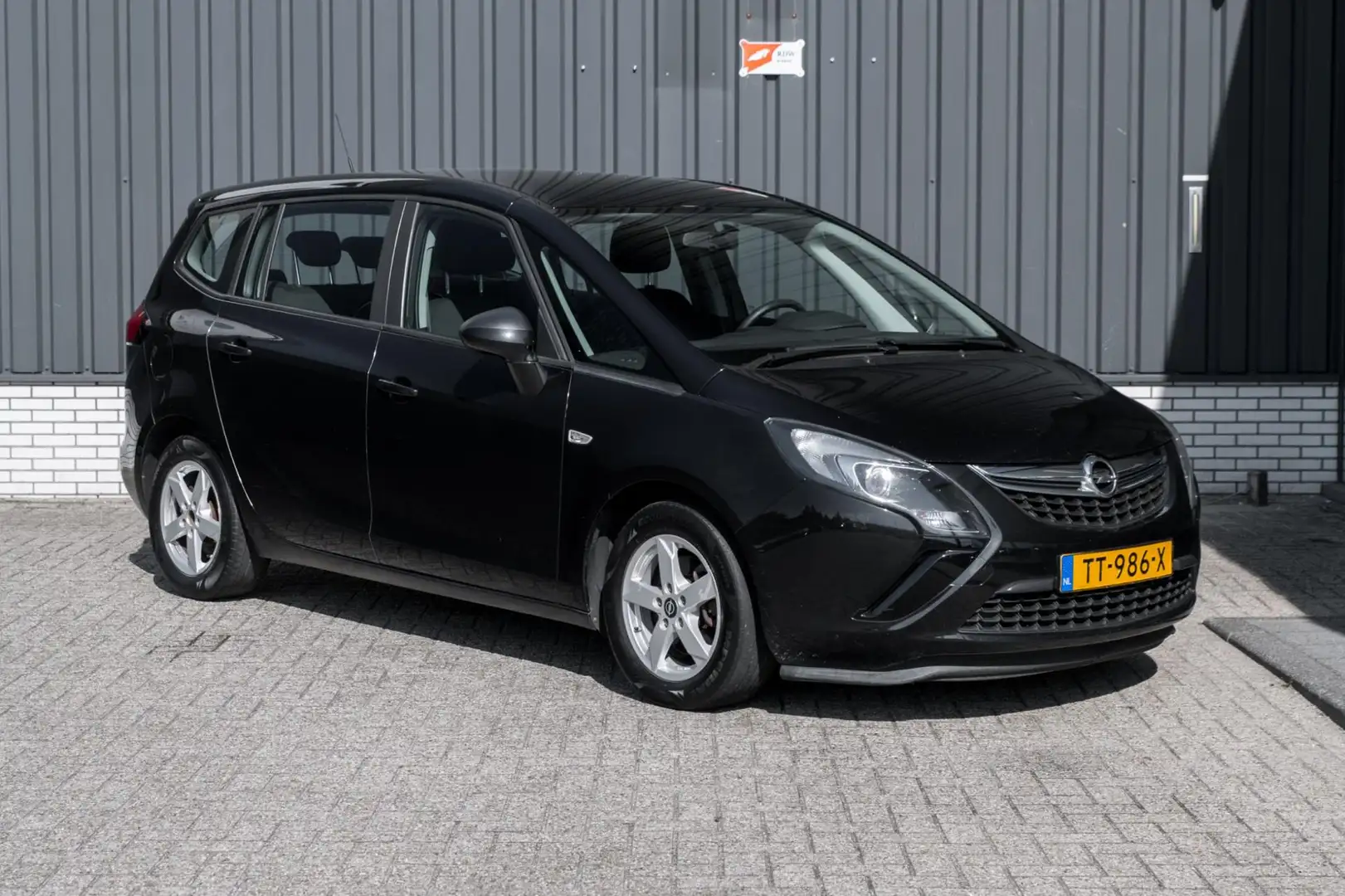 Opel Zafira Tourer 1.4 Blitz 7p. Zwart - 2