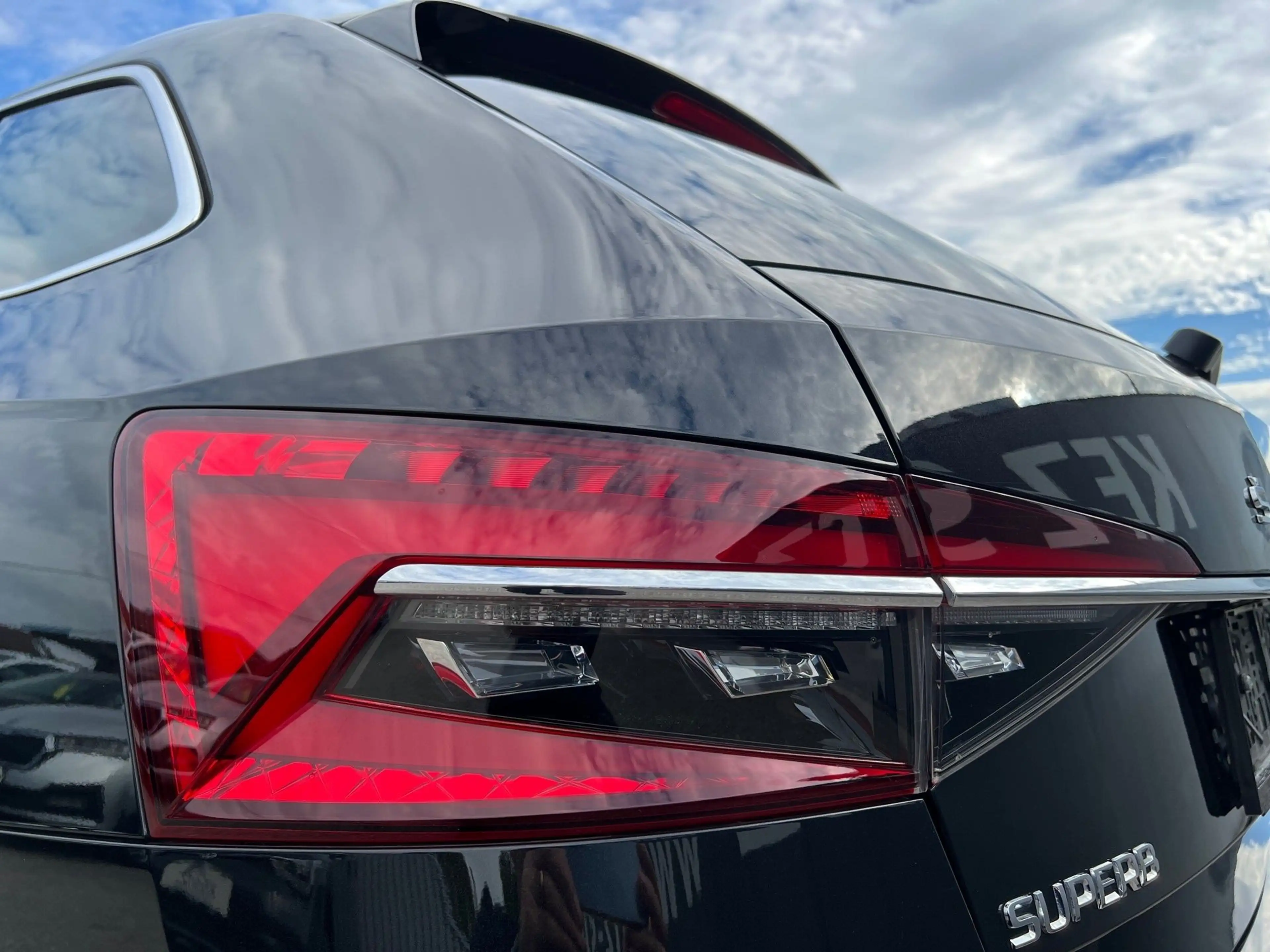 Skoda Superb Kombi 2,0 TDI Style DSG| NP €54.600 — photo 40