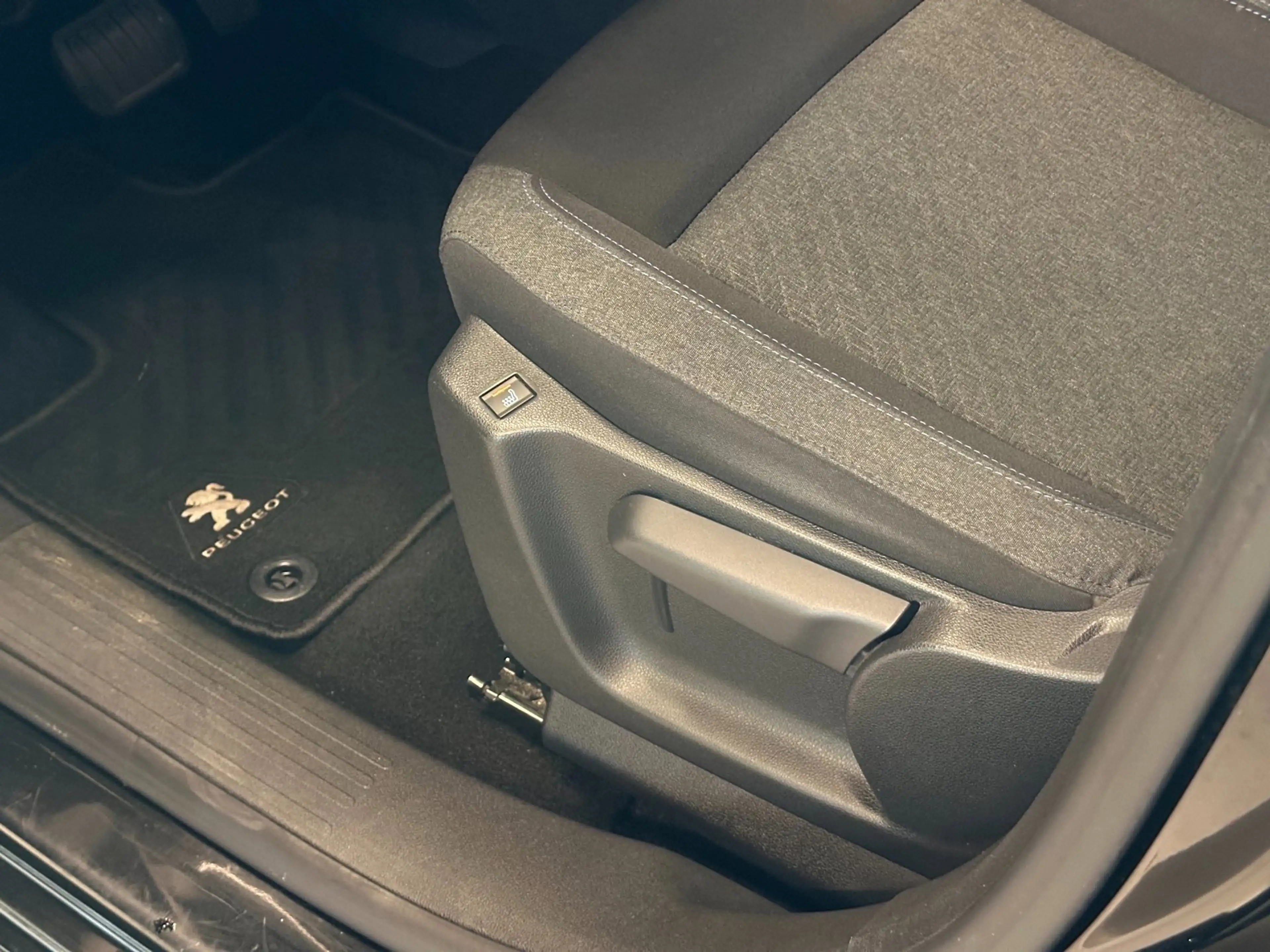 Peugeot Rifter 1.2 Puretech AUTOMAAT ALLURE-uitv|NAVIGATIE + CAME — photo 17