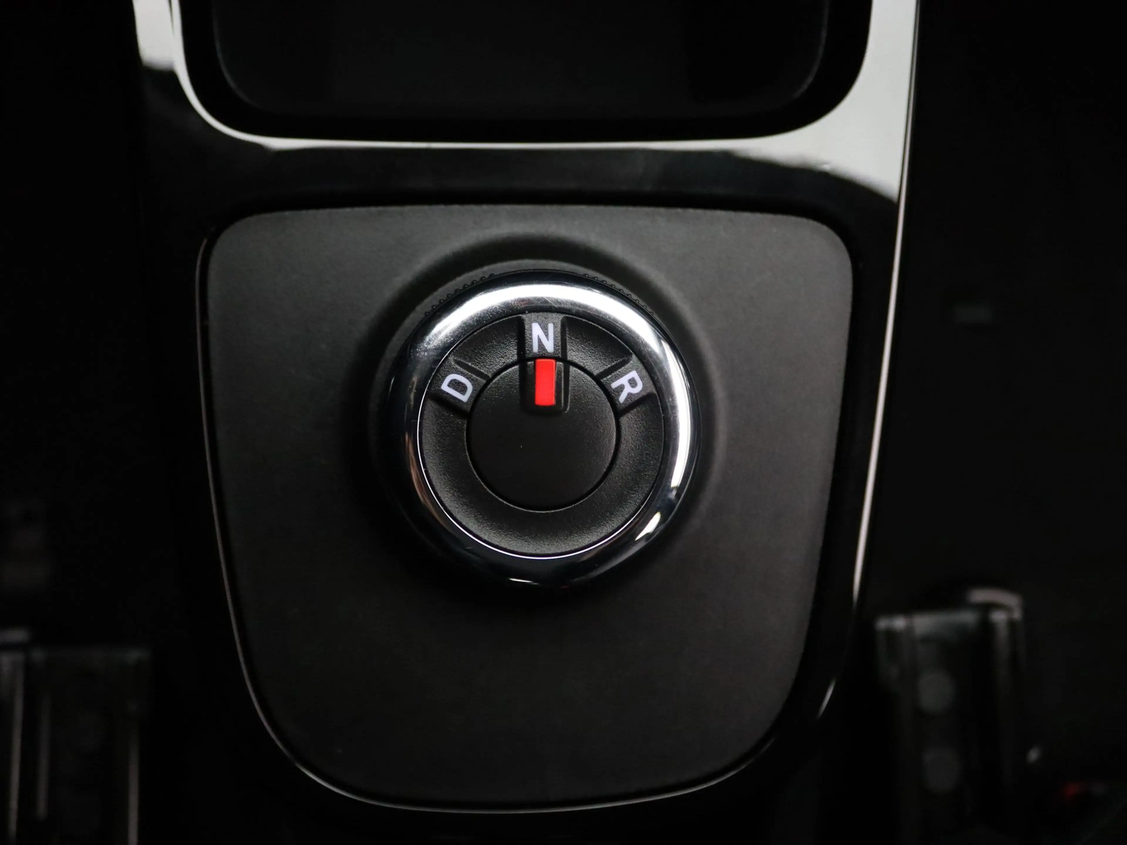 Dacia Spring Expression 27 kWh Apple Carplay/Android Auto | Air — photo 8