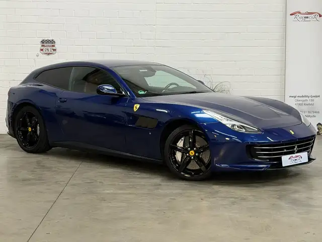 Ferrari GTC4 Lusso Ferrari GTC4Lusso 2. Hand Ferrari Scheckheft MwSt.