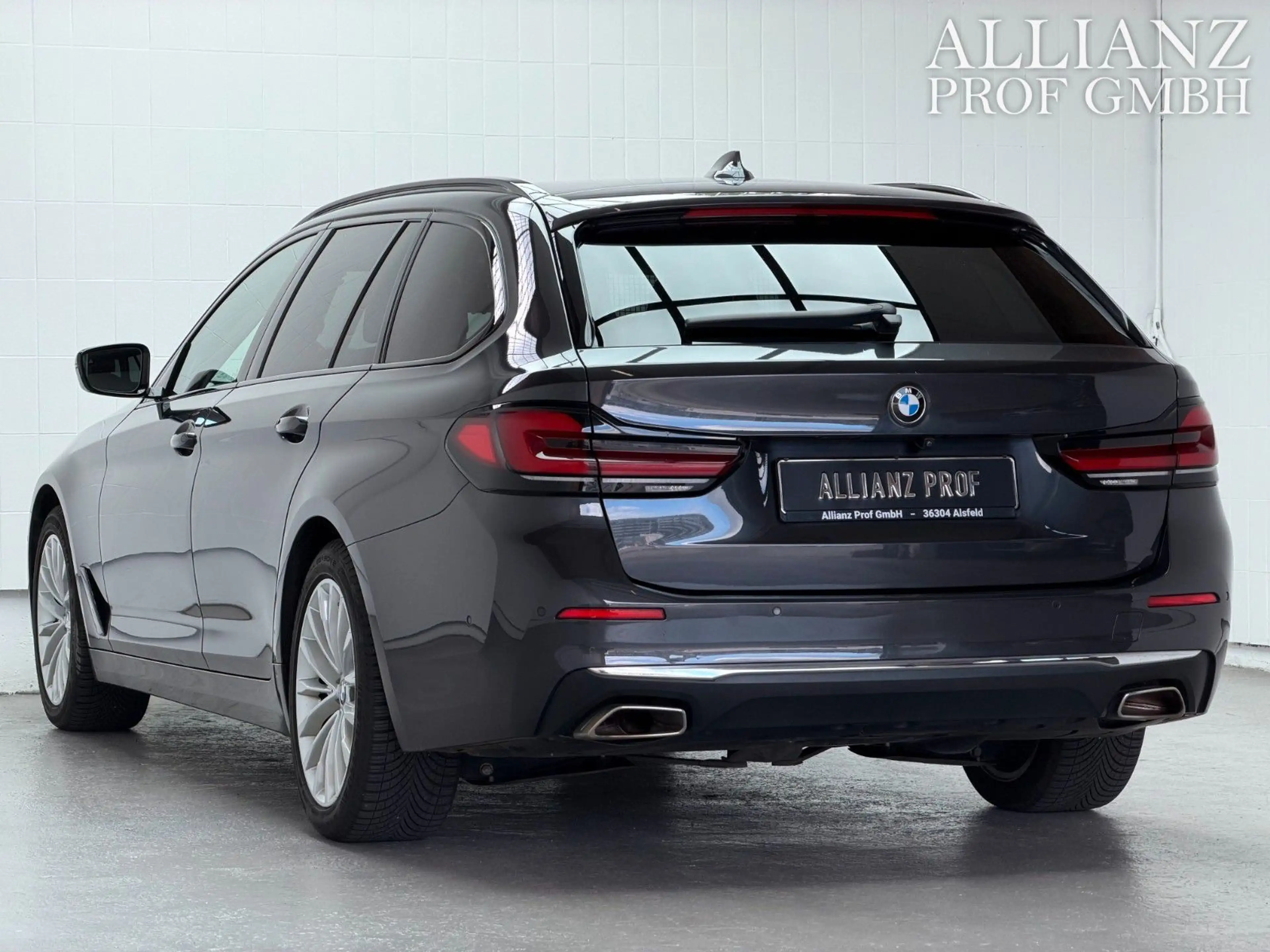 BMW 520 d Touring Luxury Laser HuD Pano H/K 4-Zonen — photo 4