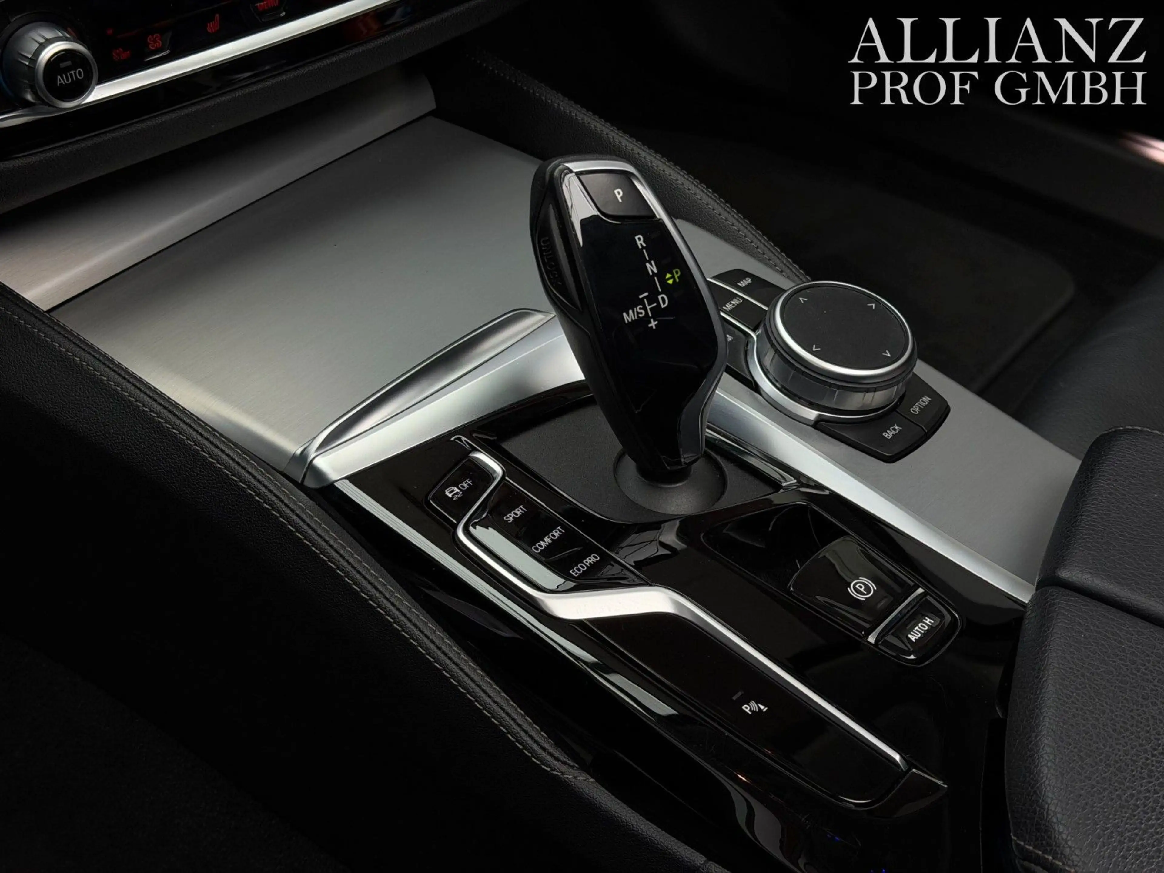 BMW 520 d Touring Luxury Laser HuD Pano H/K 4-Zonen — photo 15